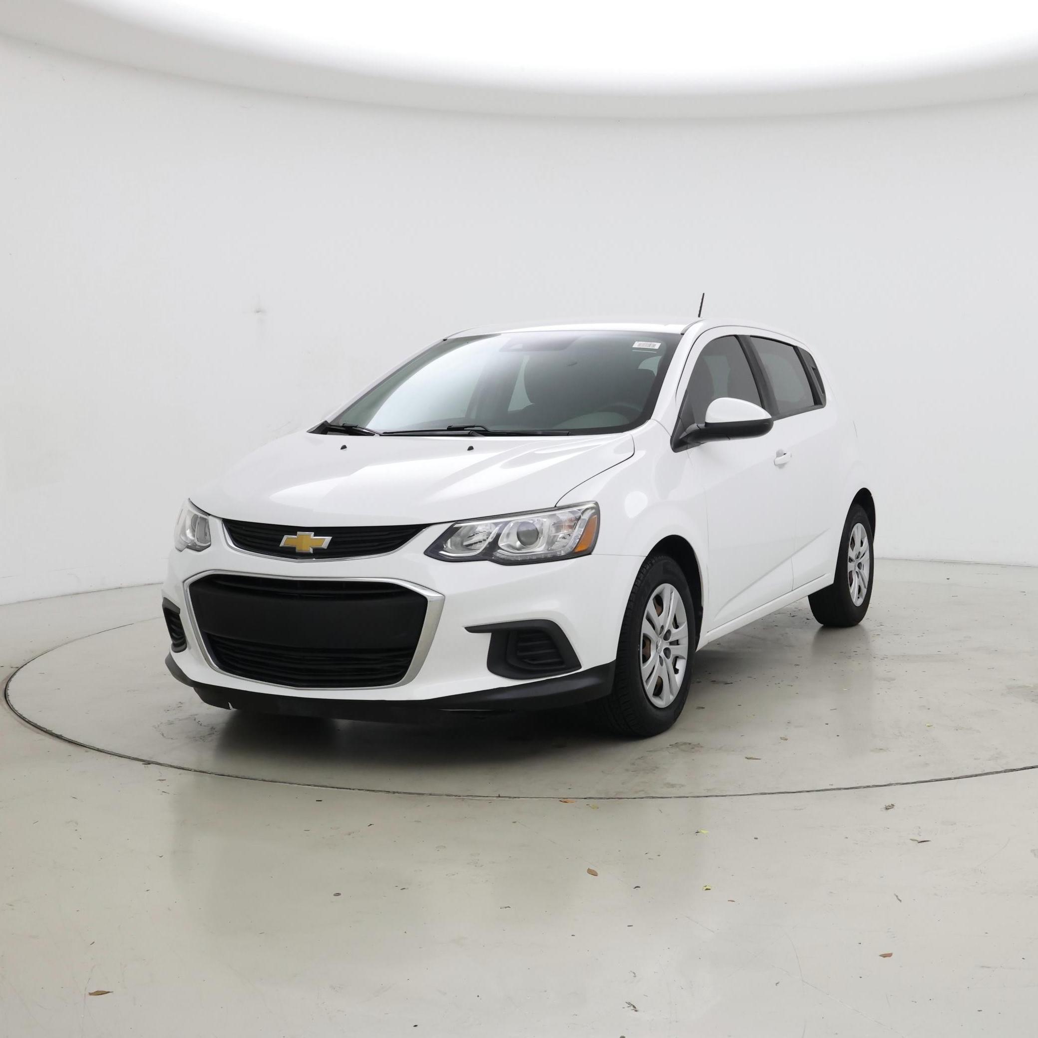 Thumbnail: 2020 Chevrolet Sonic - 4