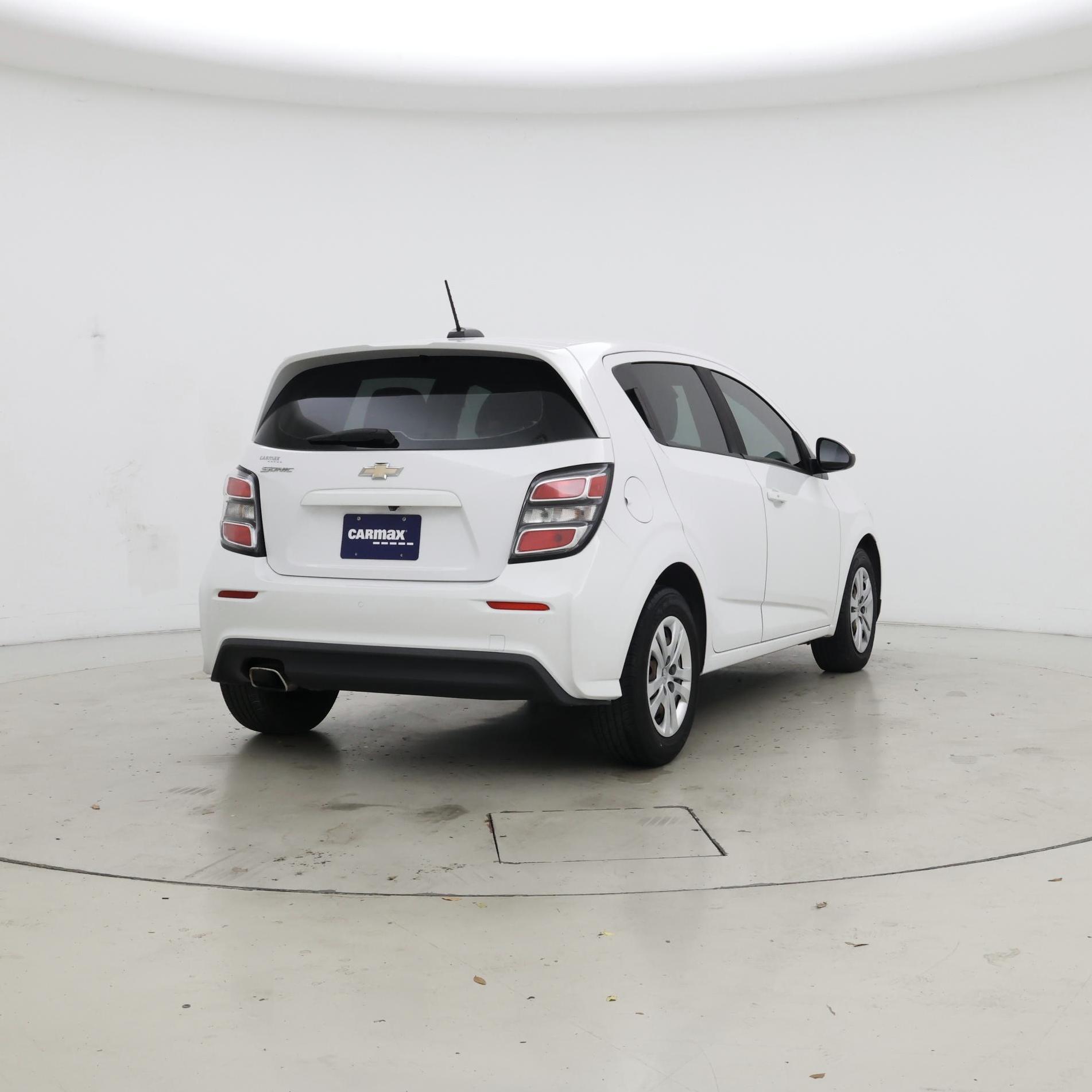Thumbnail: 2020 Chevrolet Sonic - 8