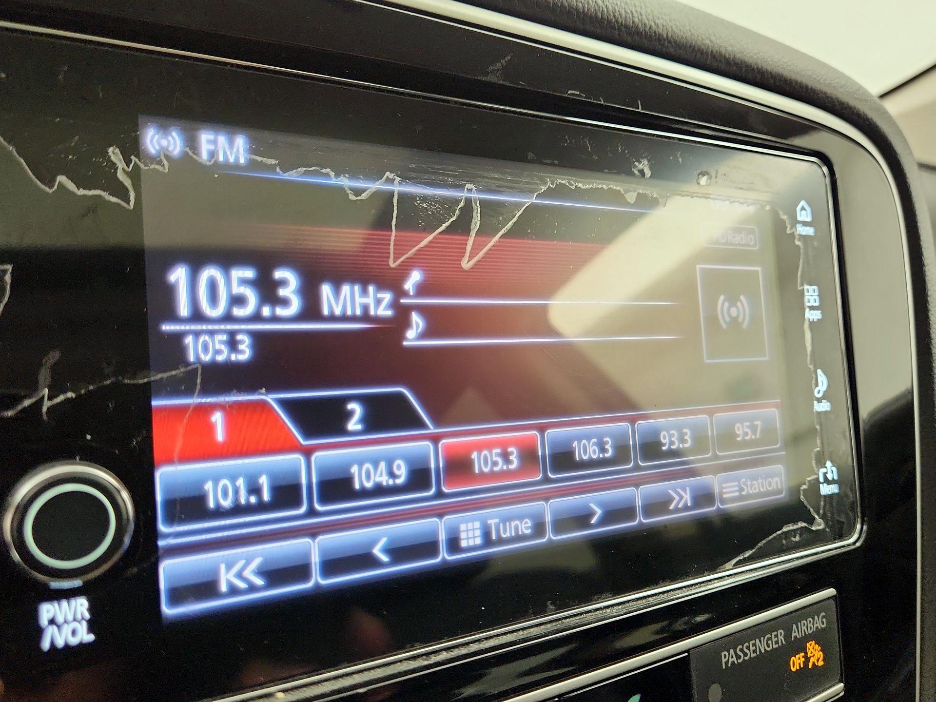 Thumbnail: 2019 Mitsubishi Outlander - 15