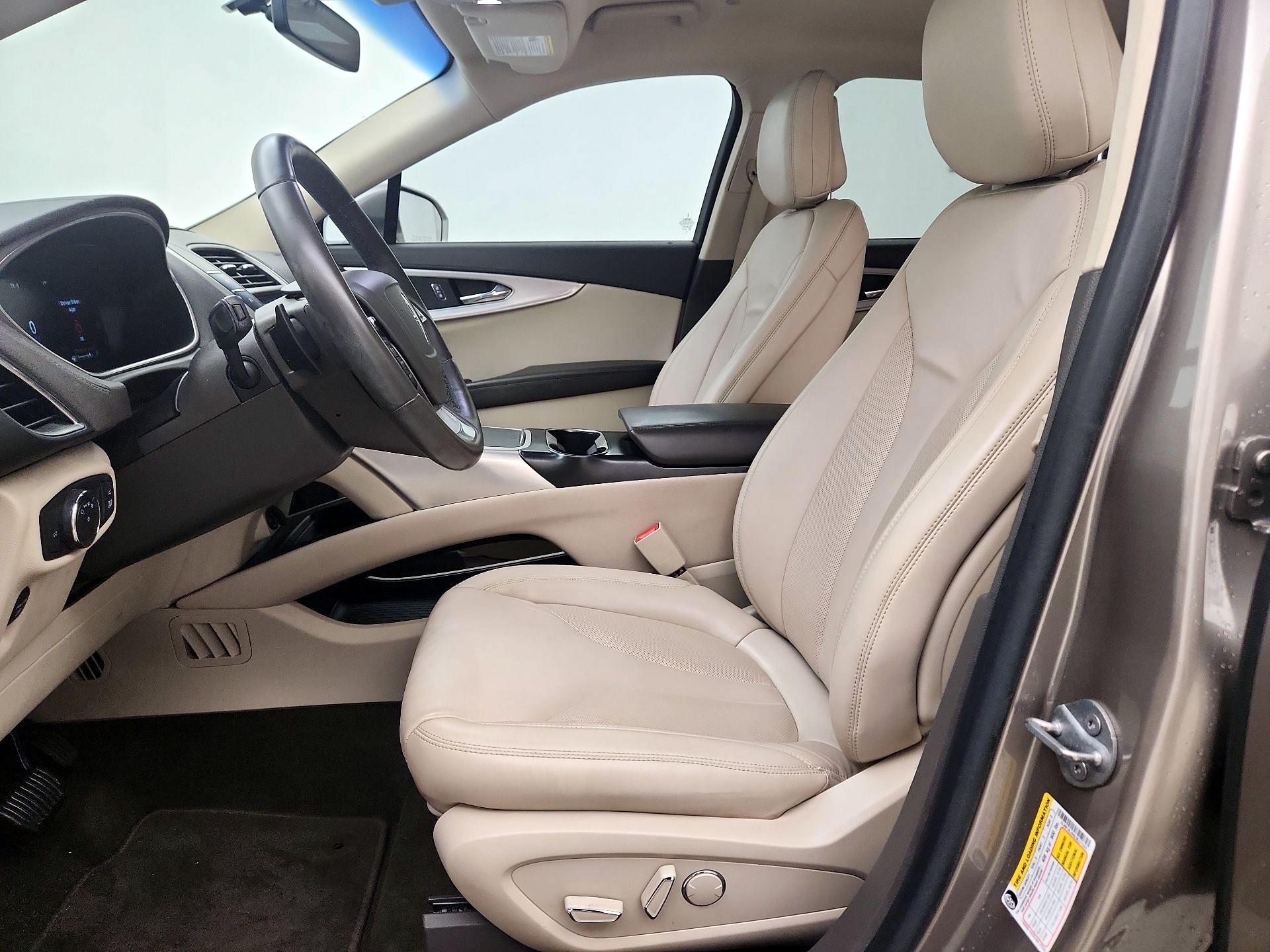 Thumbnail: 2020 Lincoln Nautilus - 11