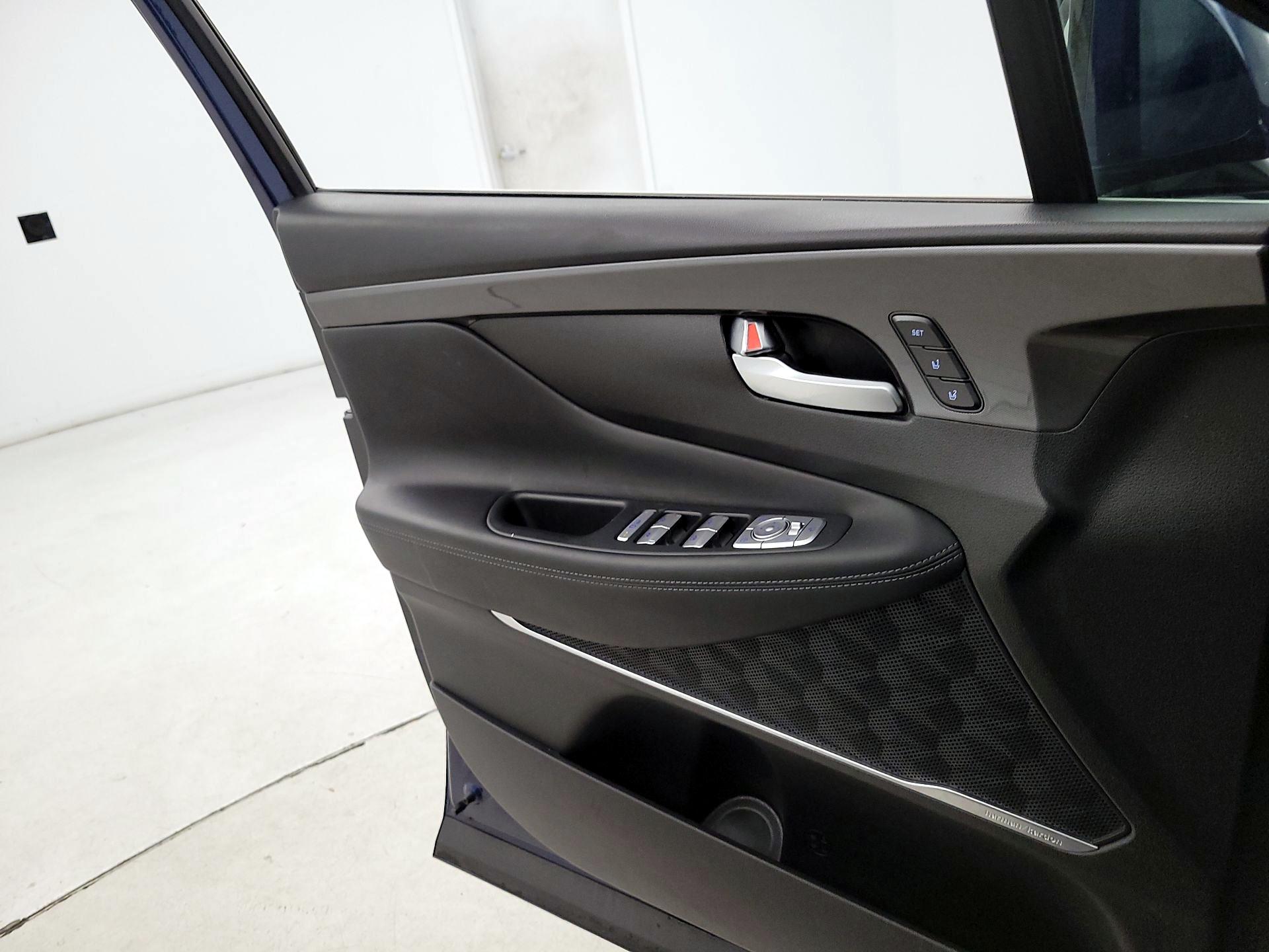 Thumbnail: 2022 Hyundai Santa Fe - 12