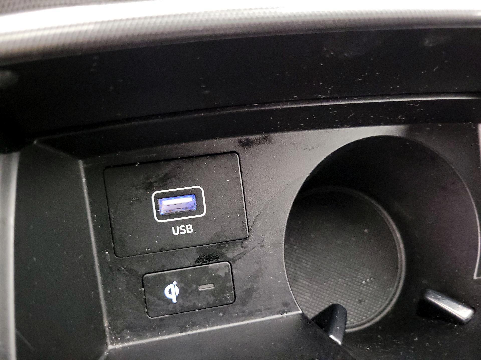 Thumbnail: 2022 Hyundai Santa Fe - 18