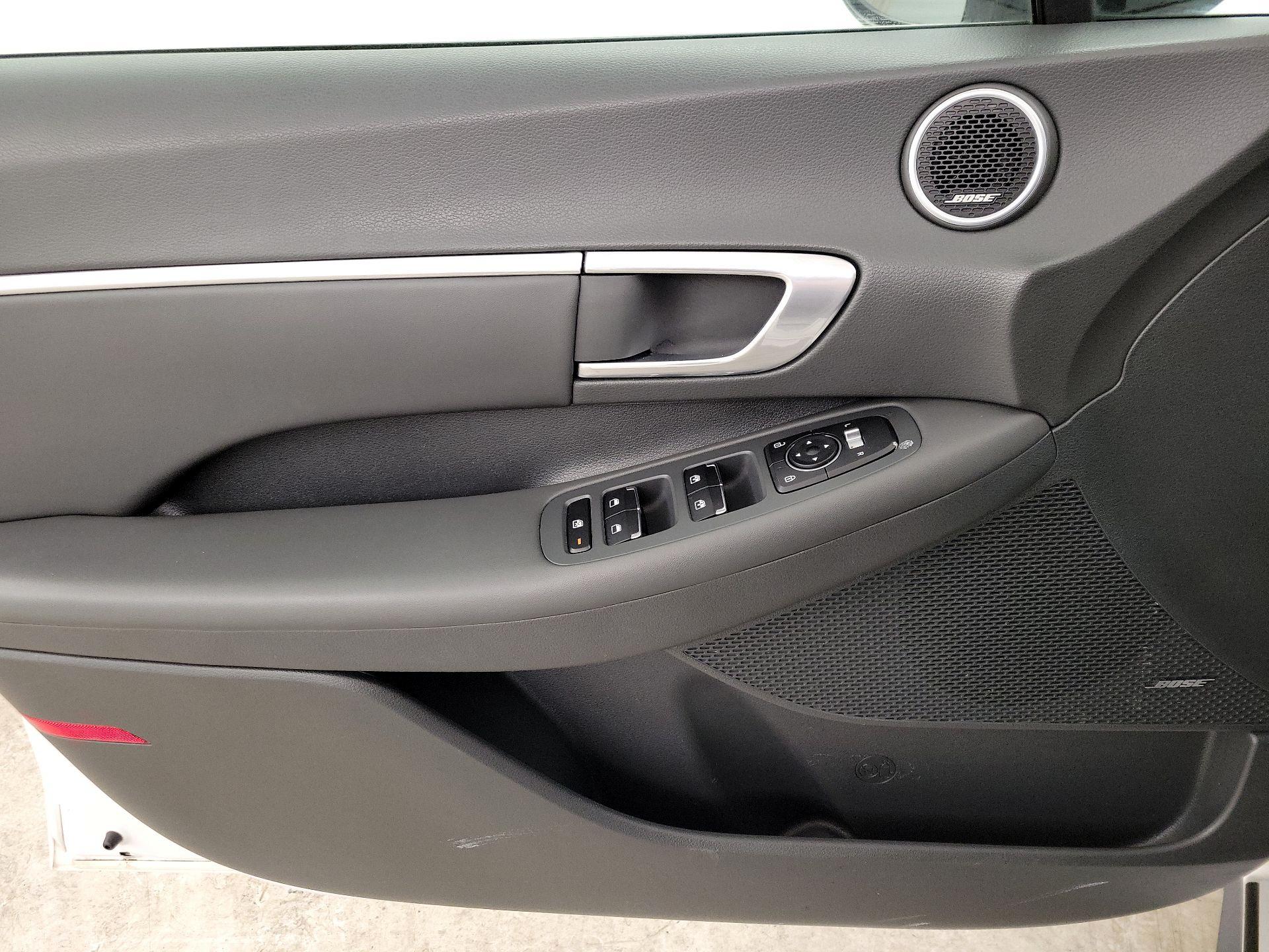 Thumbnail: 2023 Hyundai Sonata - 12