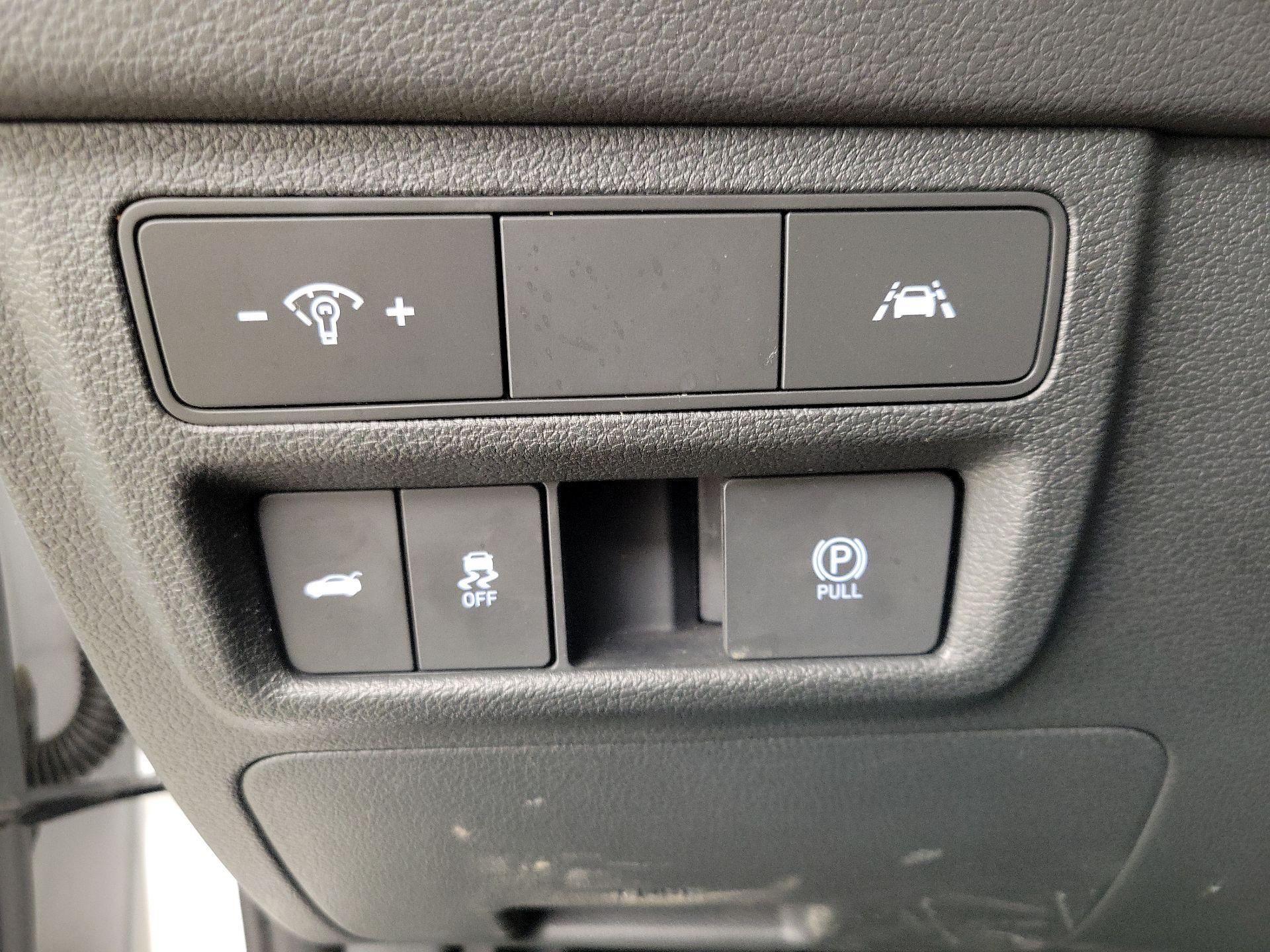 Thumbnail: 2023 Hyundai Sonata - 13