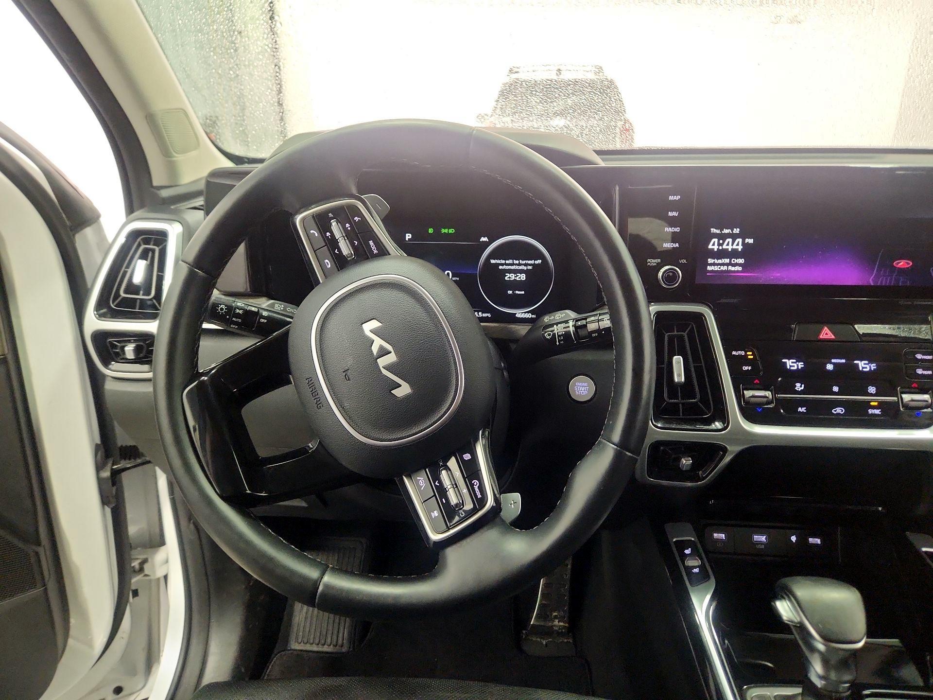 Thumbnail: 2022 Kia Sorento - 10