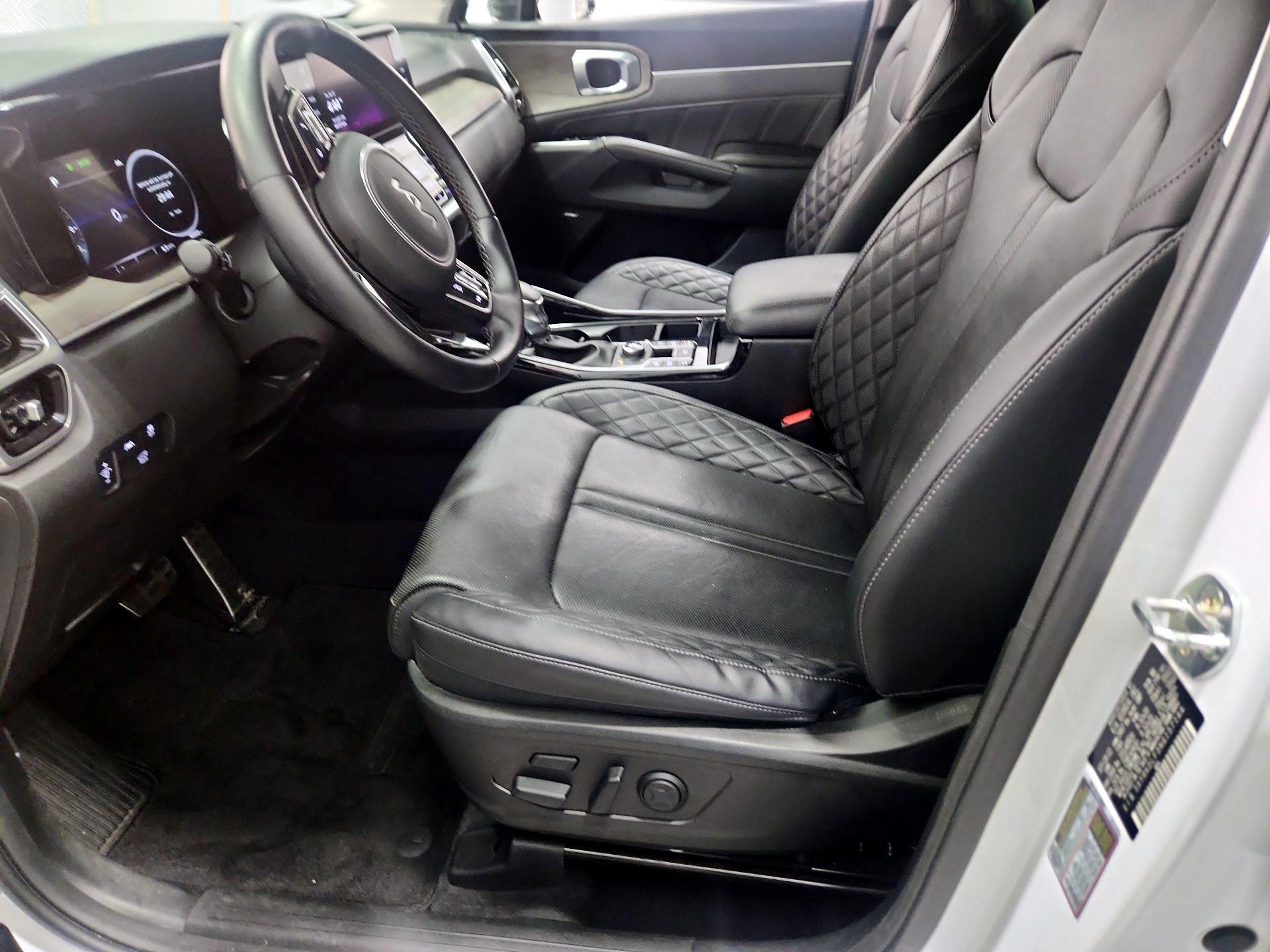 Thumbnail: 2022 Kia Sorento - 11