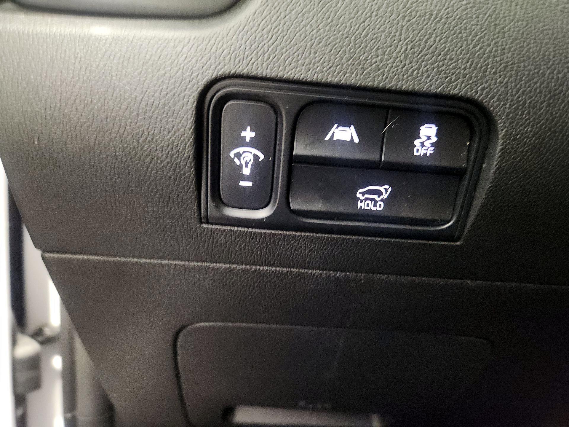 Thumbnail: 2022 Kia Sorento - 13