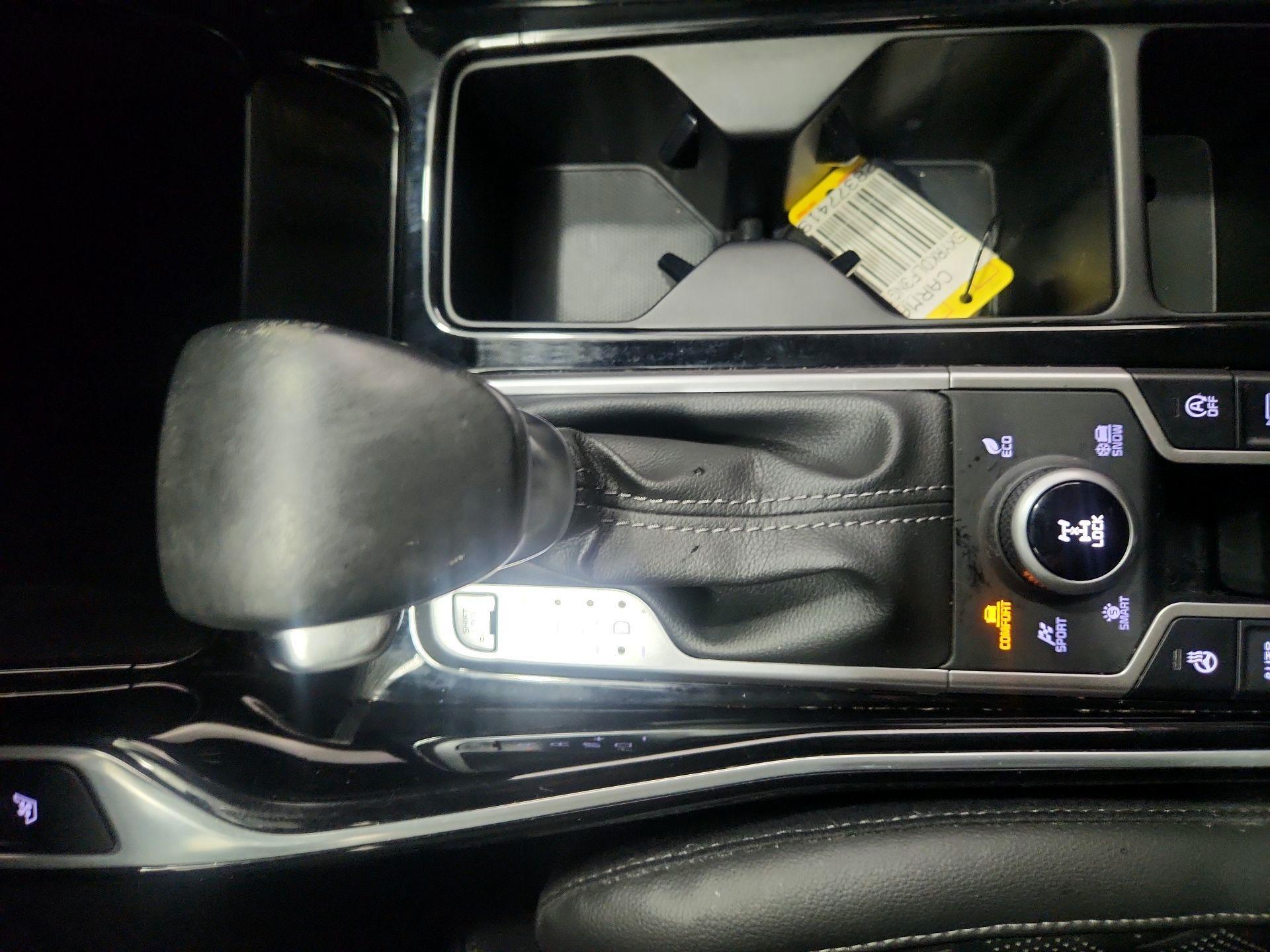 Thumbnail: 2022 Kia Sorento - 17