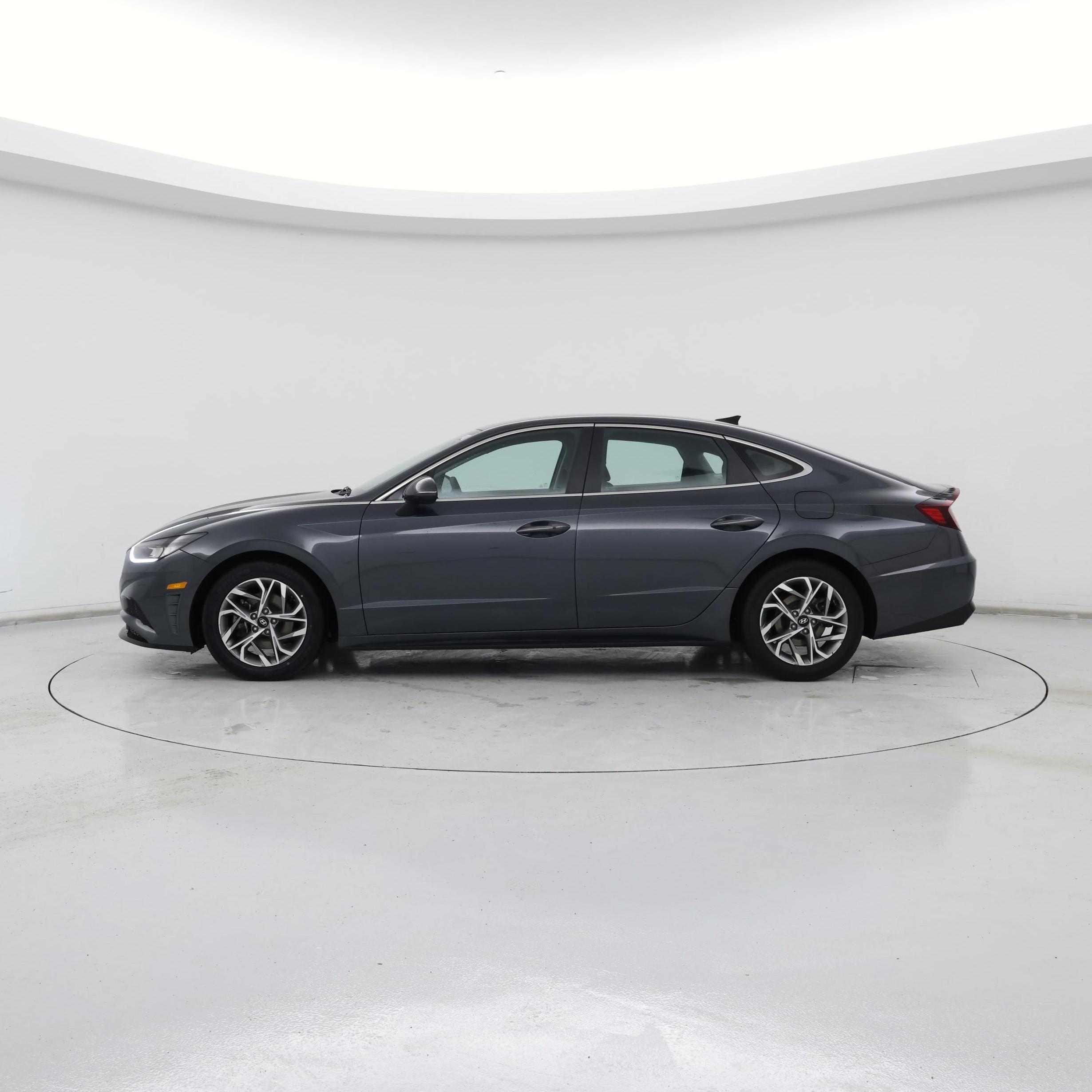Thumbnail: 2023 Hyundai Sonata - 3