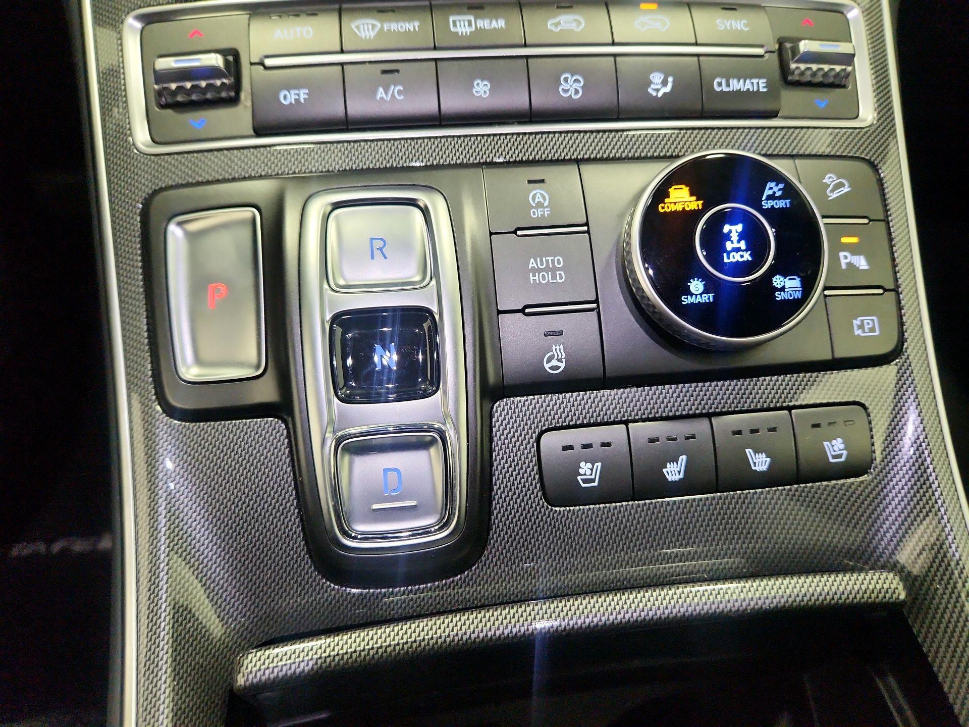 Thumbnail: 2023 Hyundai Santa Fe - 18