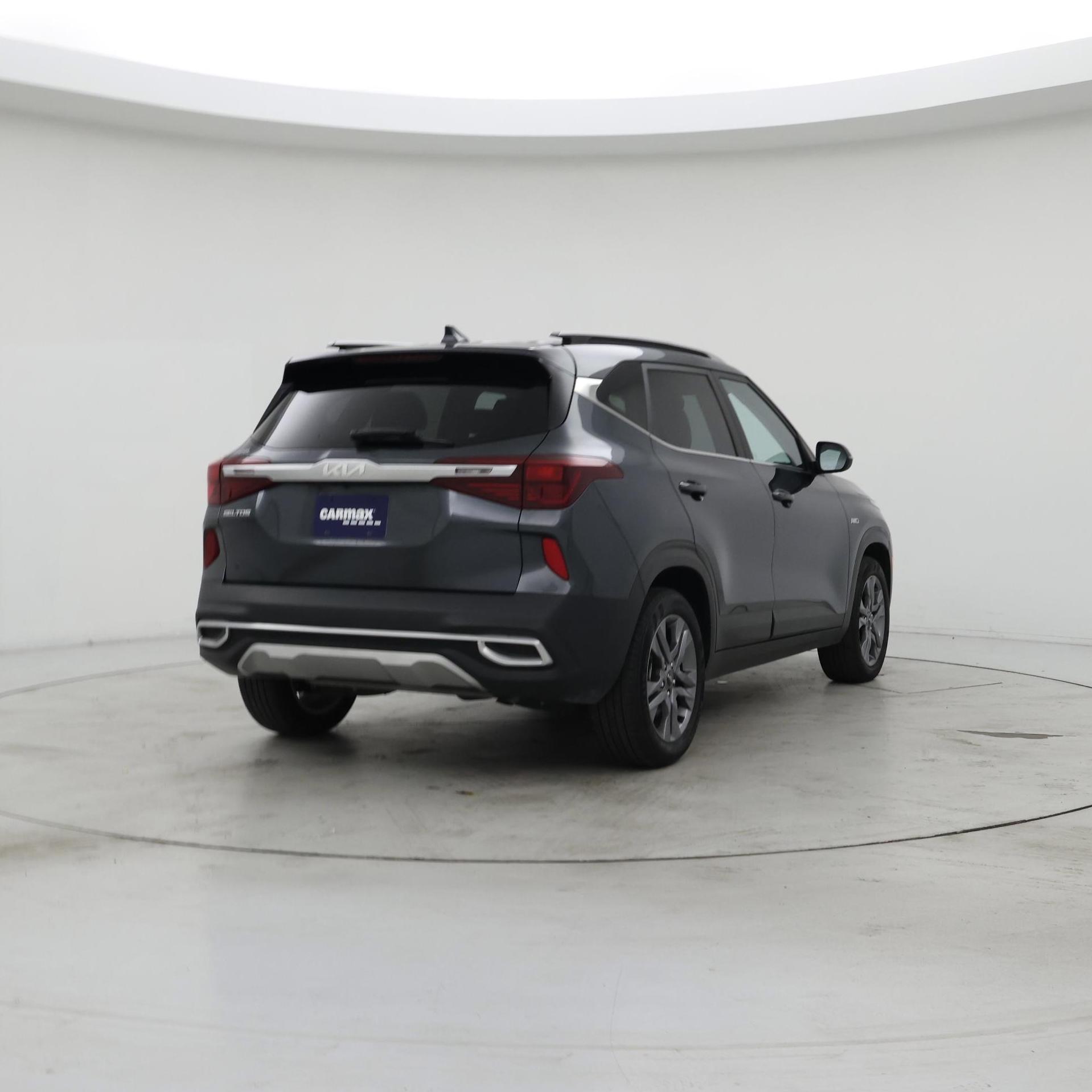 Thumbnail: 2023 Kia Seltos - 8