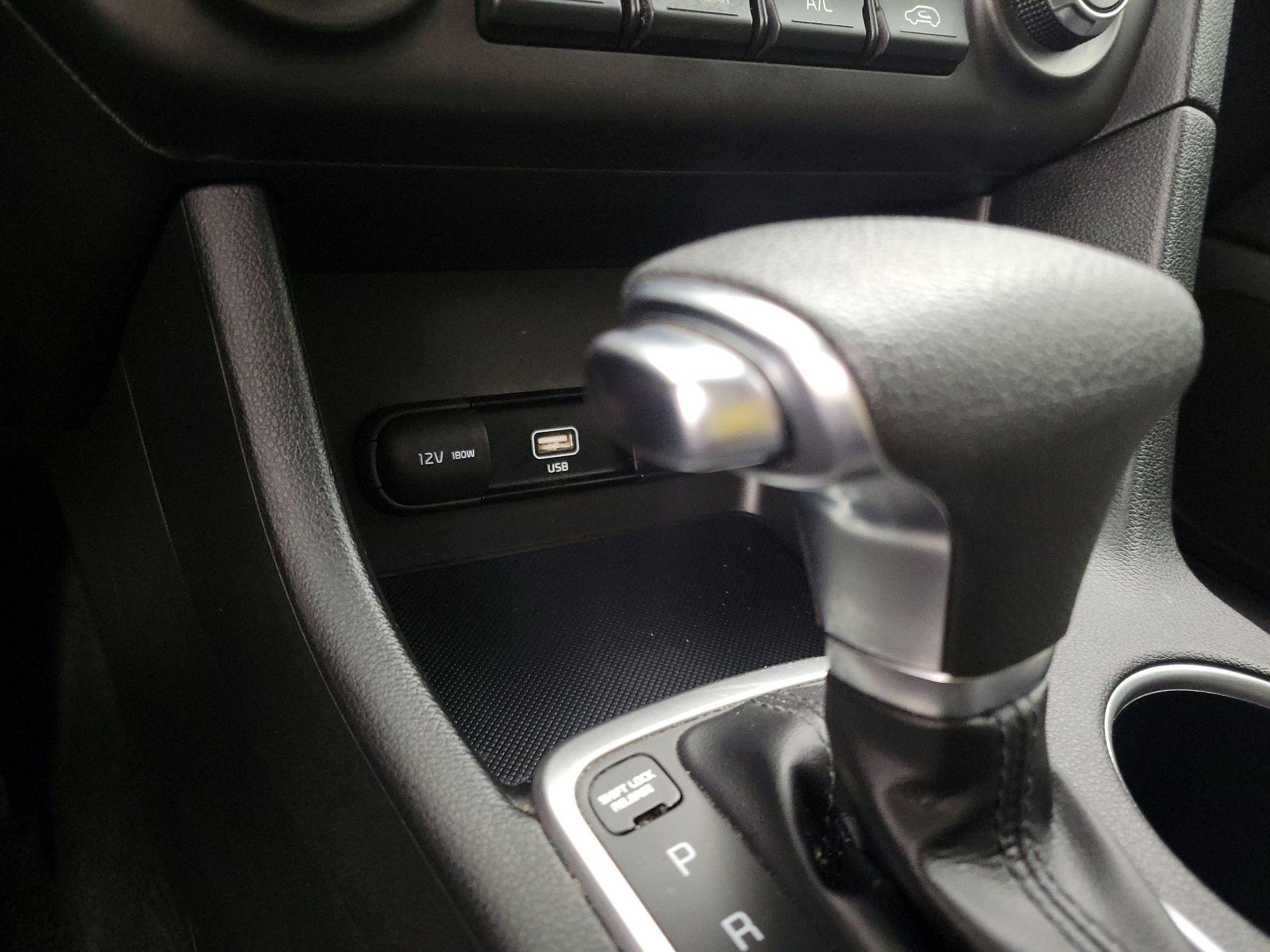 Thumbnail: 2020 Kia Sportage - 18