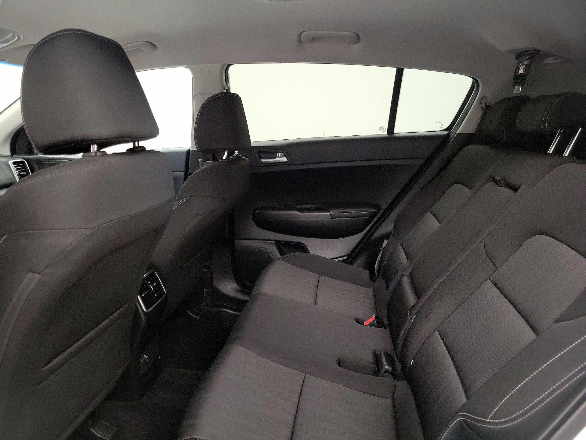 Thumbnail: 2020 Kia Sportage - 19