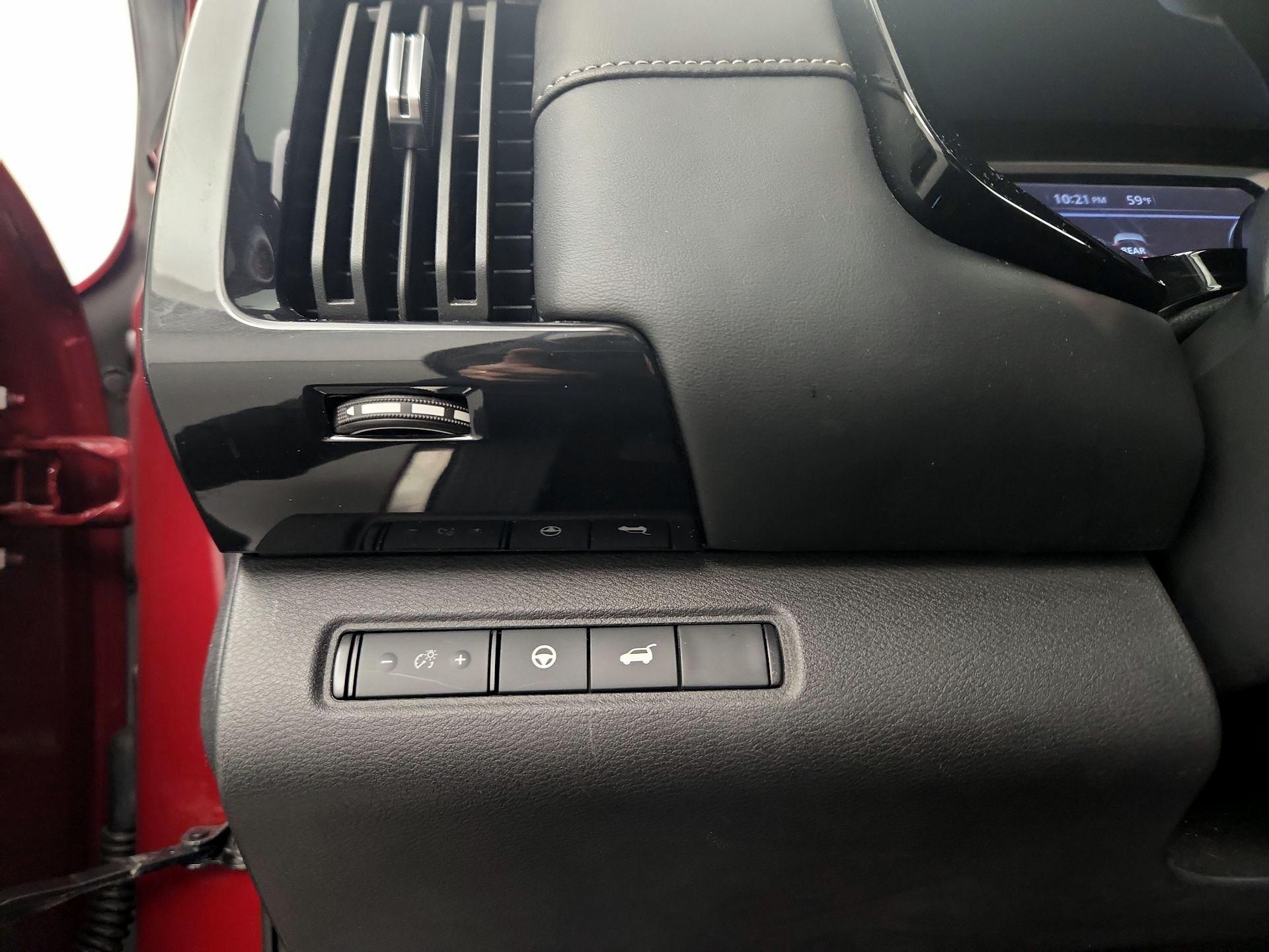 Thumbnail: 2023 Nissan Pathfinder - 11