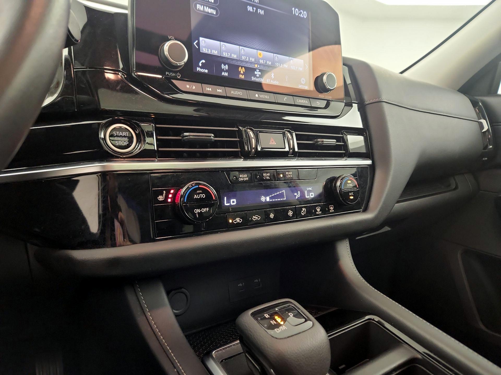 Thumbnail: 2023 Nissan Pathfinder - 14