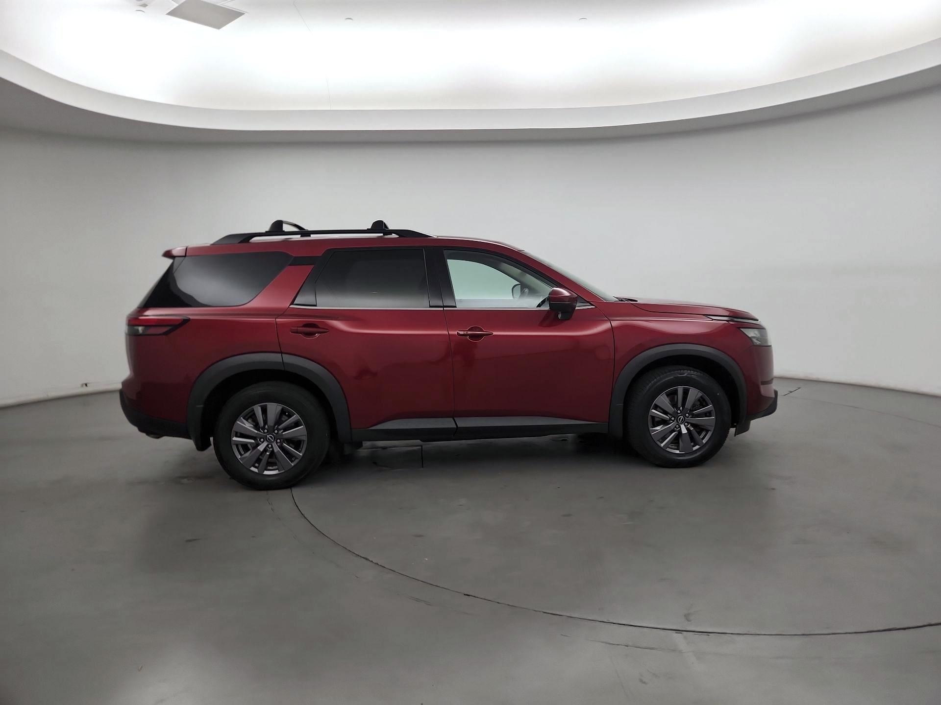 Thumbnail: 2023 Nissan Pathfinder - 4