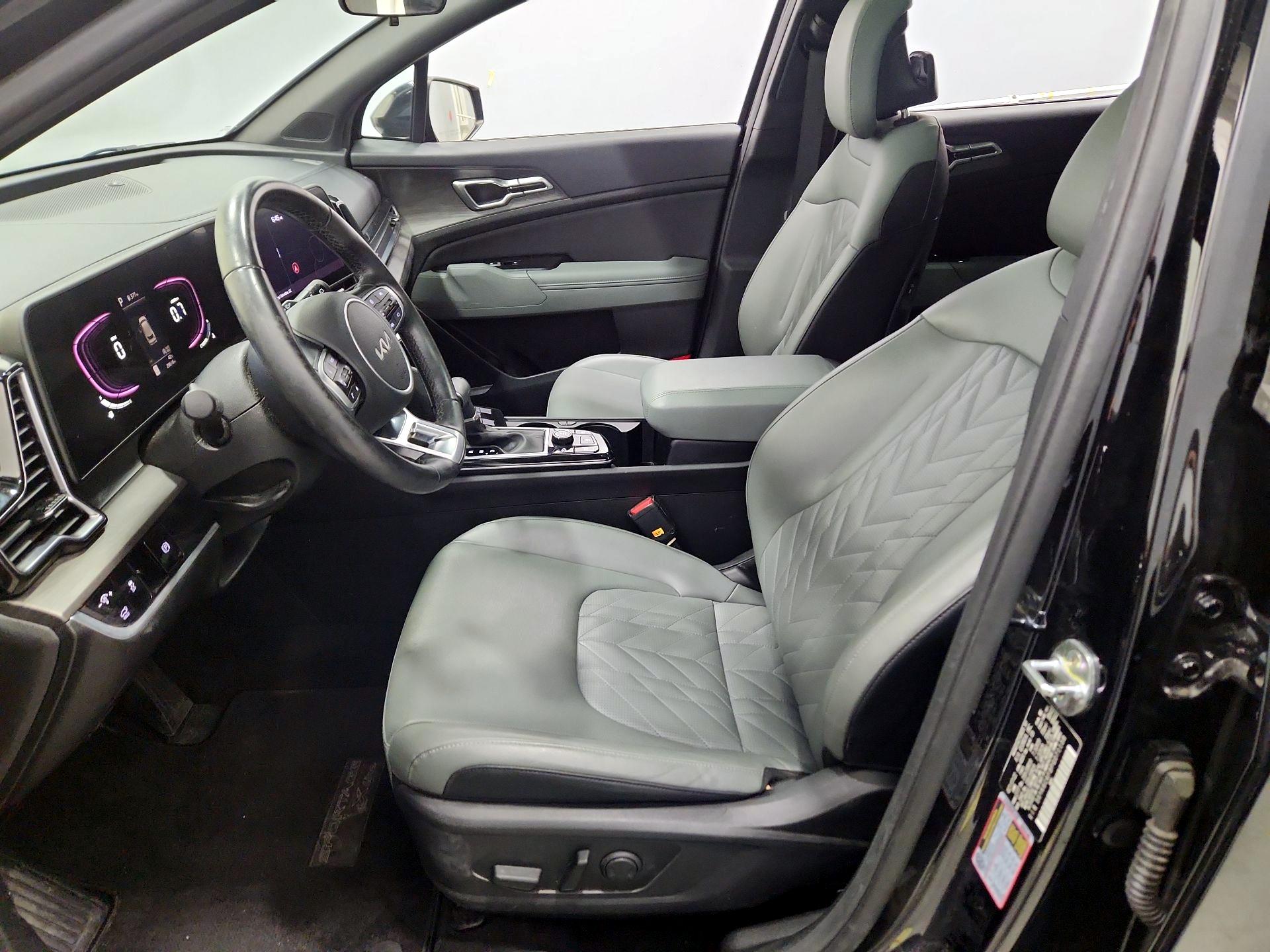 Thumbnail: 2023 Kia Sportage - 11