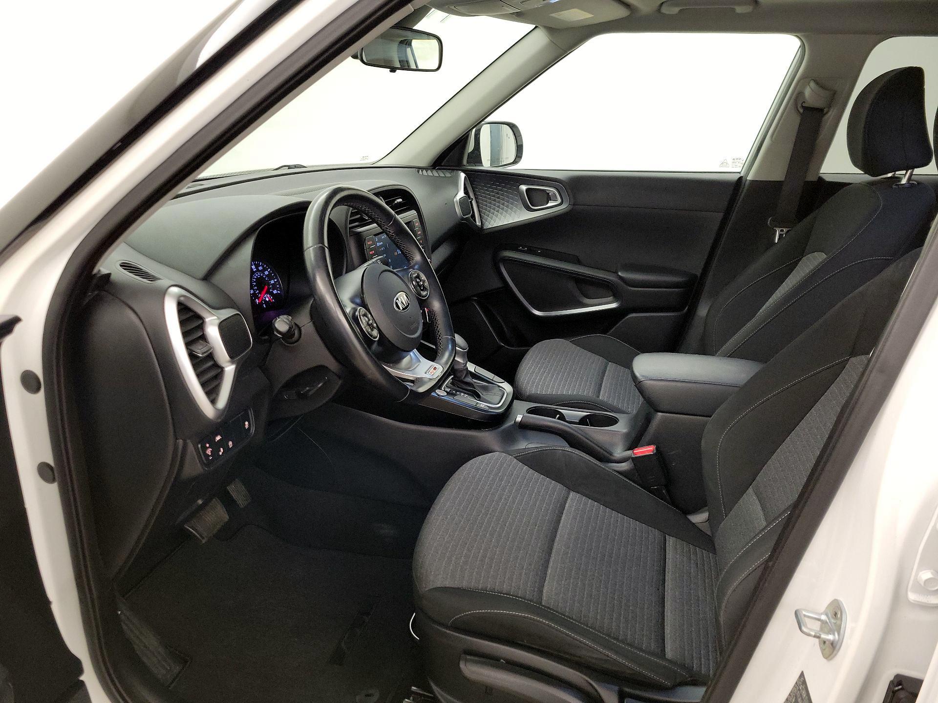 Thumbnail: 2020 Kia Soul - 11