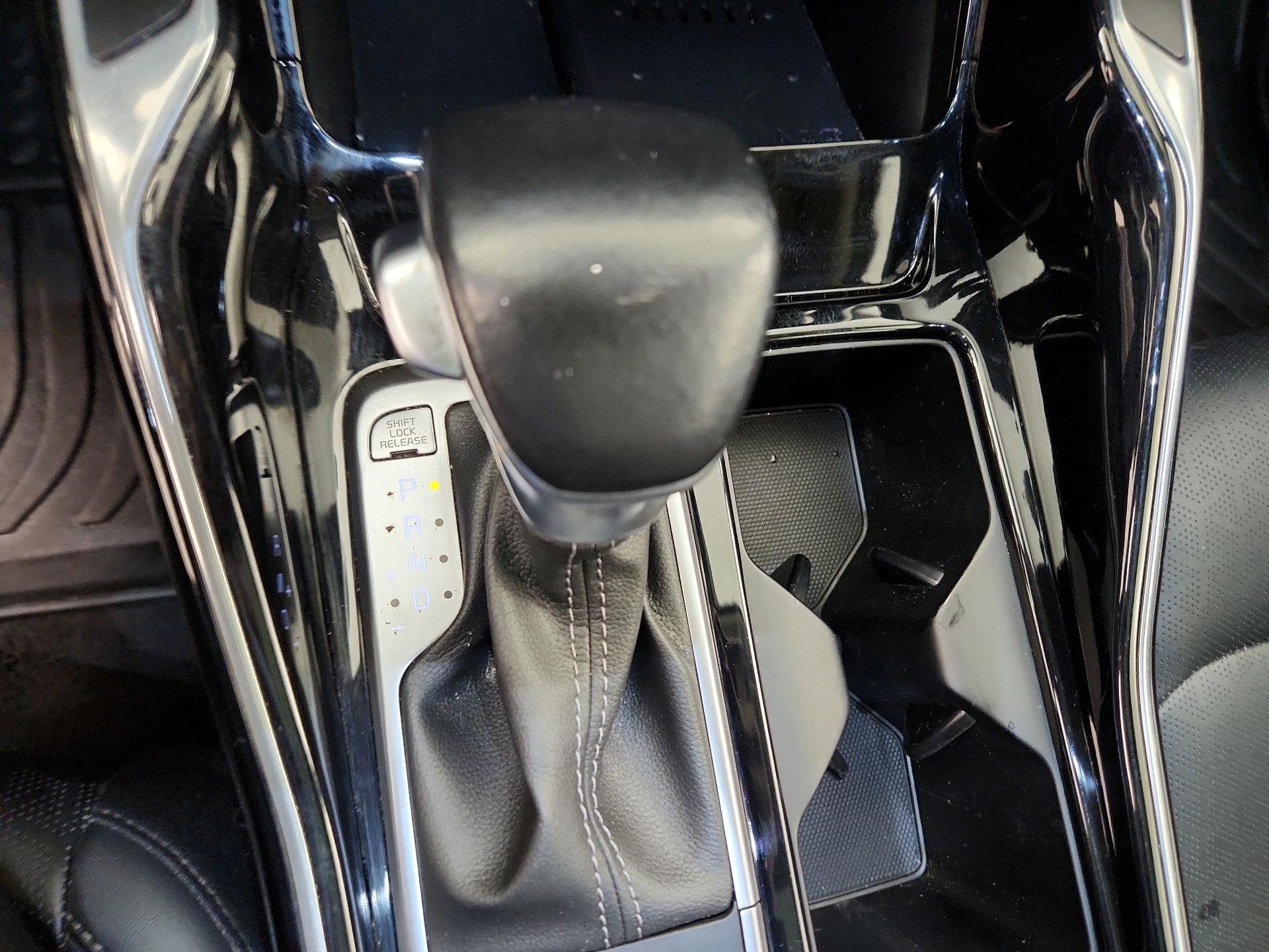 Thumbnail: 2022 Kia Sorento - 14