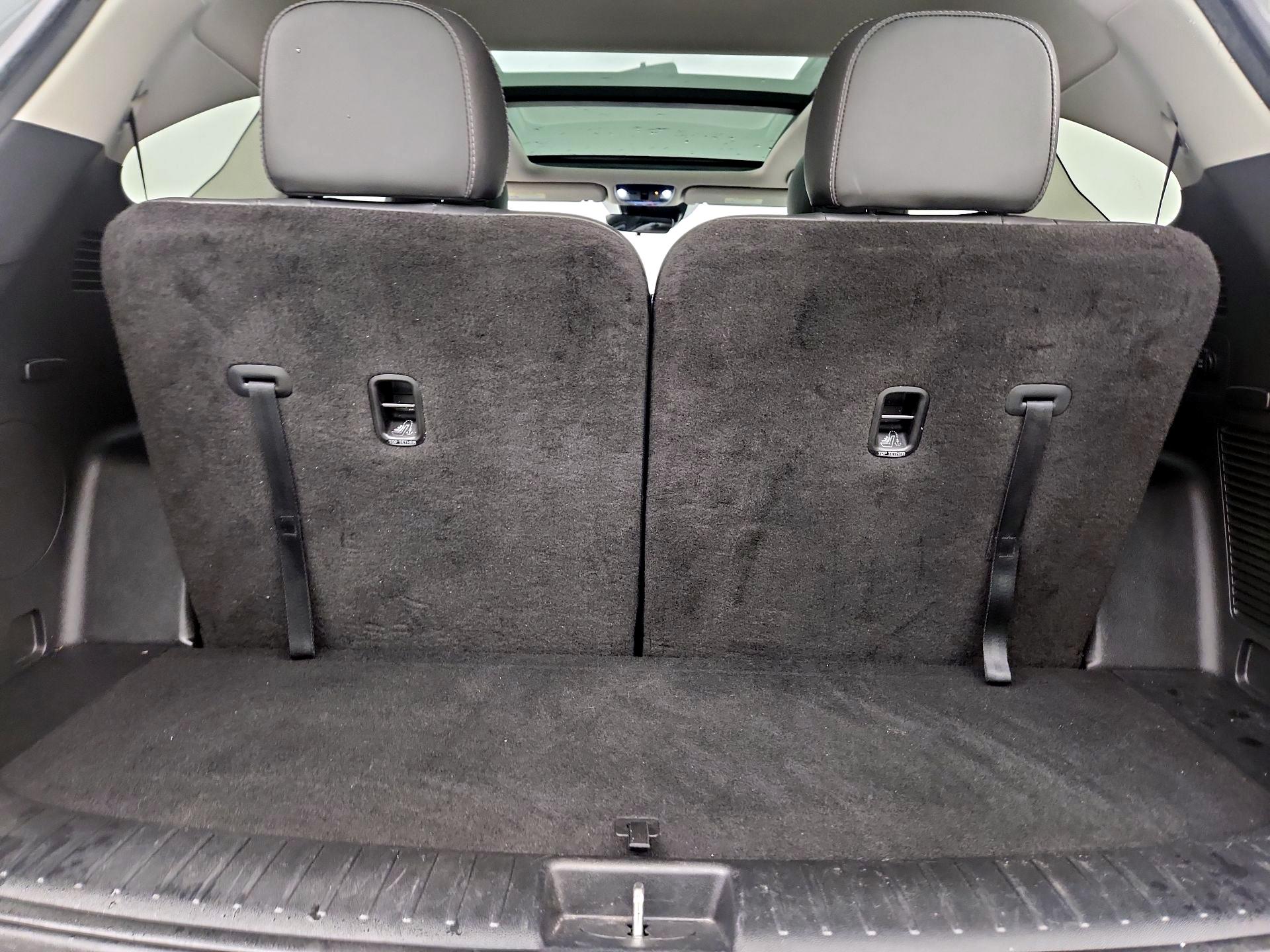 Thumbnail: 2022 Kia Sorento - 18