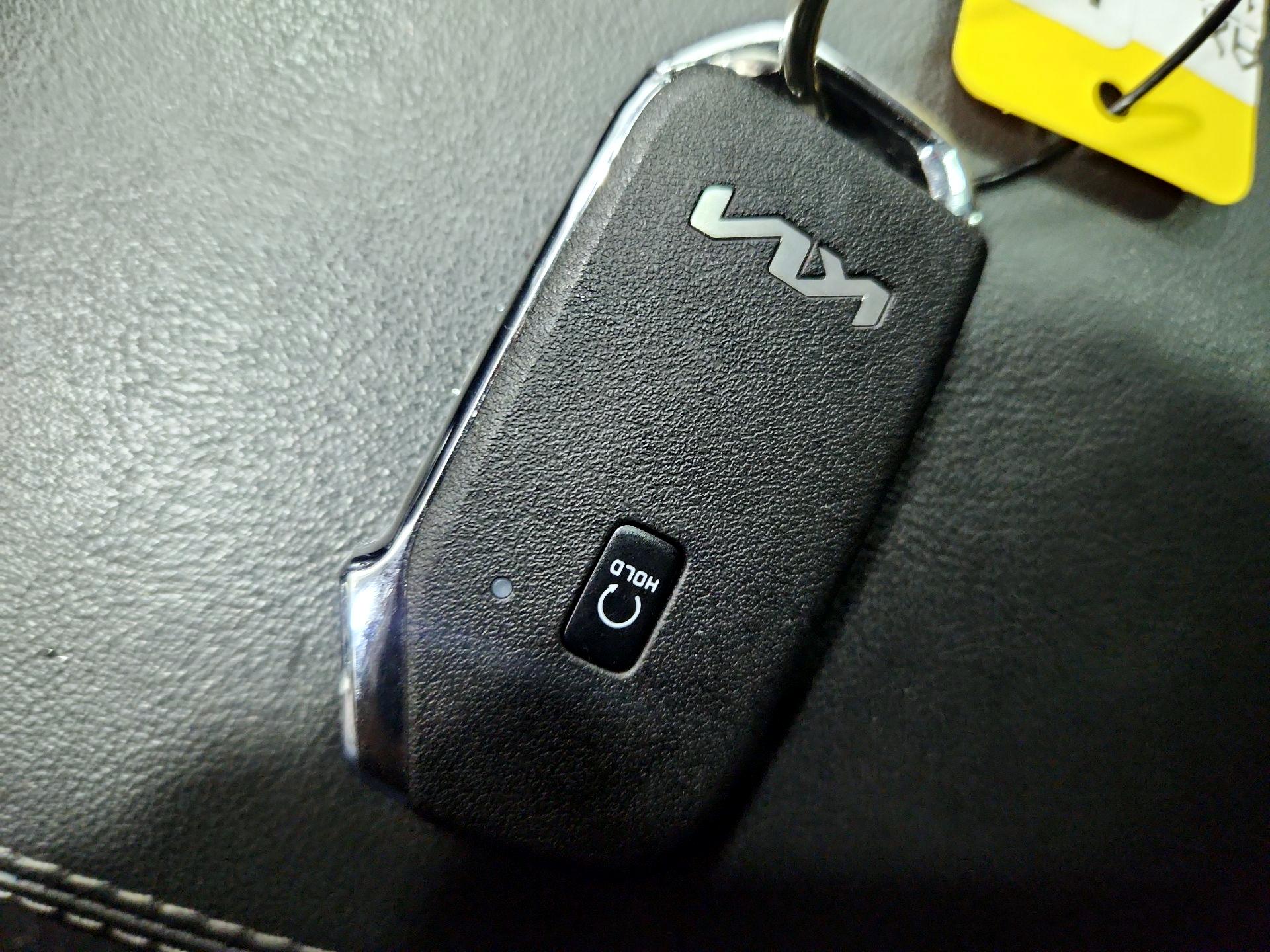 Thumbnail: 2022 Kia Sorento - 20