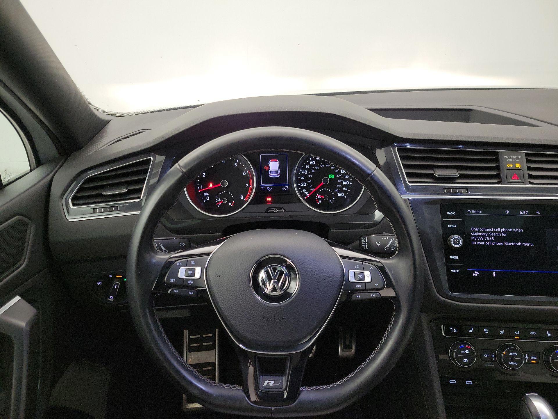 Thumbnail: 2021 Volkswagen Tiguan - 10