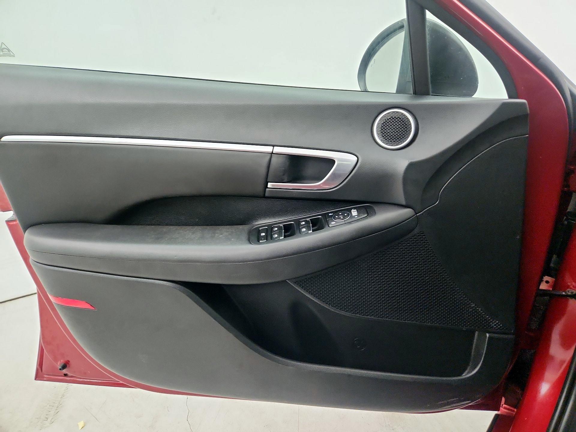 Thumbnail: 2023 Hyundai Sonata - 12