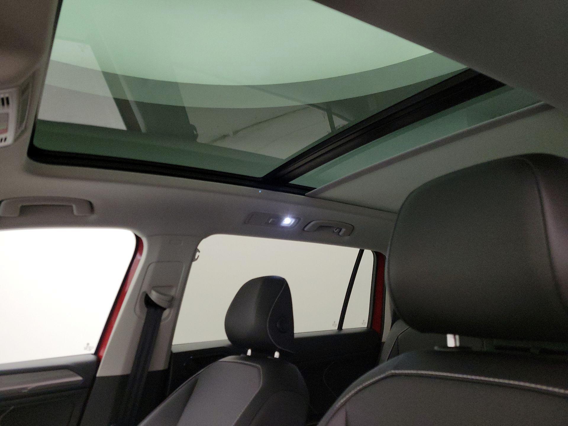 Thumbnail: 2023 Volkswagen Tiguan - 19