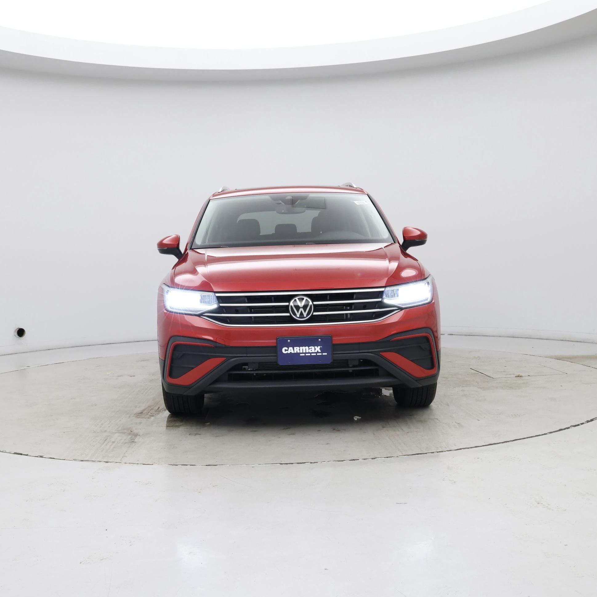 Thumbnail: 2023 Volkswagen Tiguan - 5