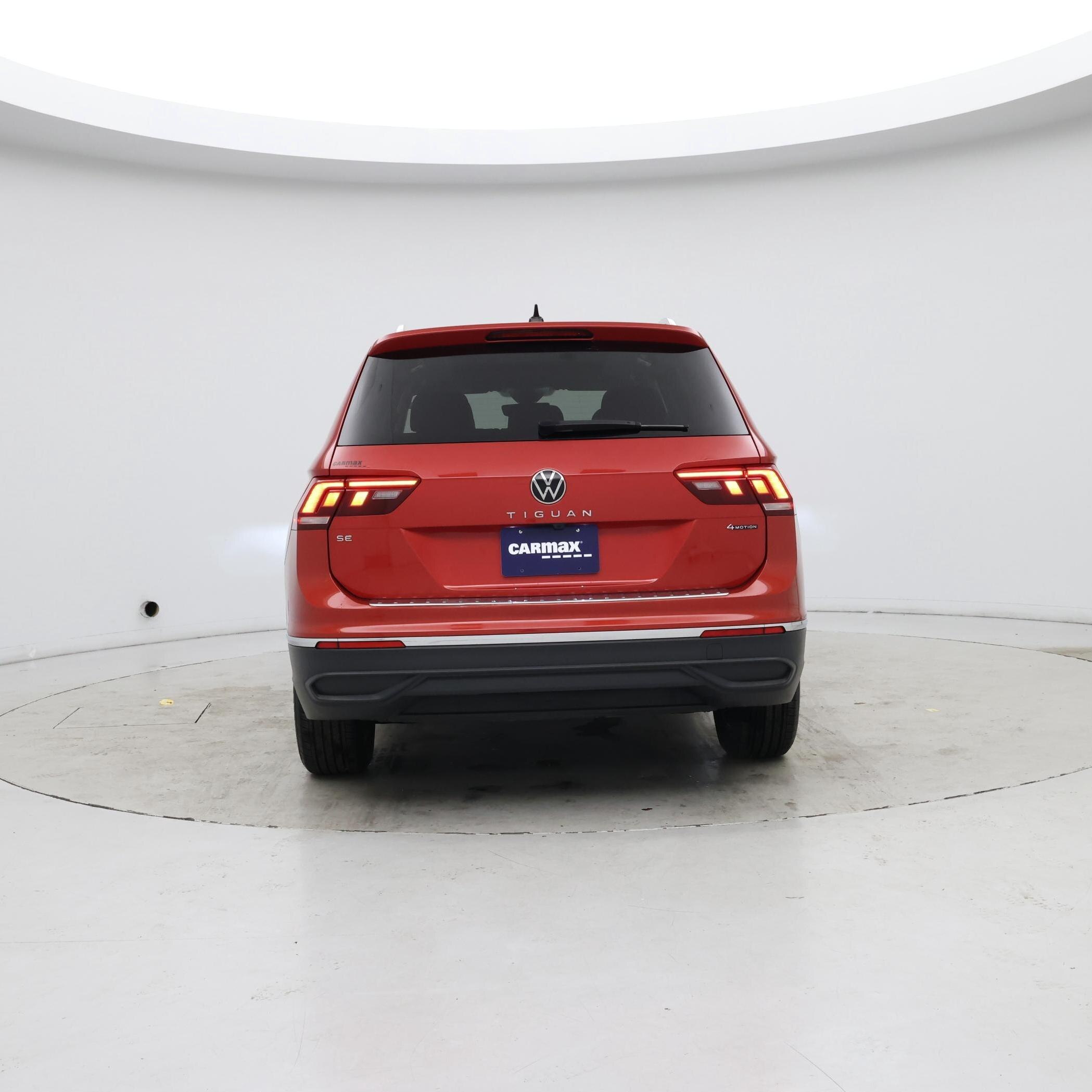 Thumbnail: 2023 Volkswagen Tiguan - 6