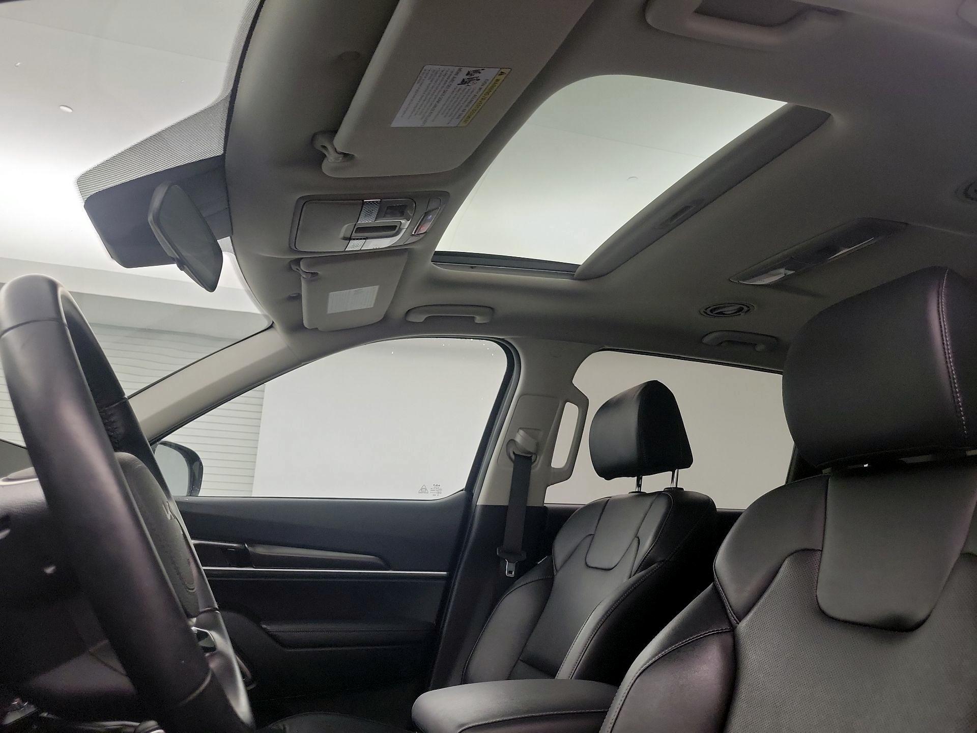 Thumbnail: 2023 Kia Telluride - 18