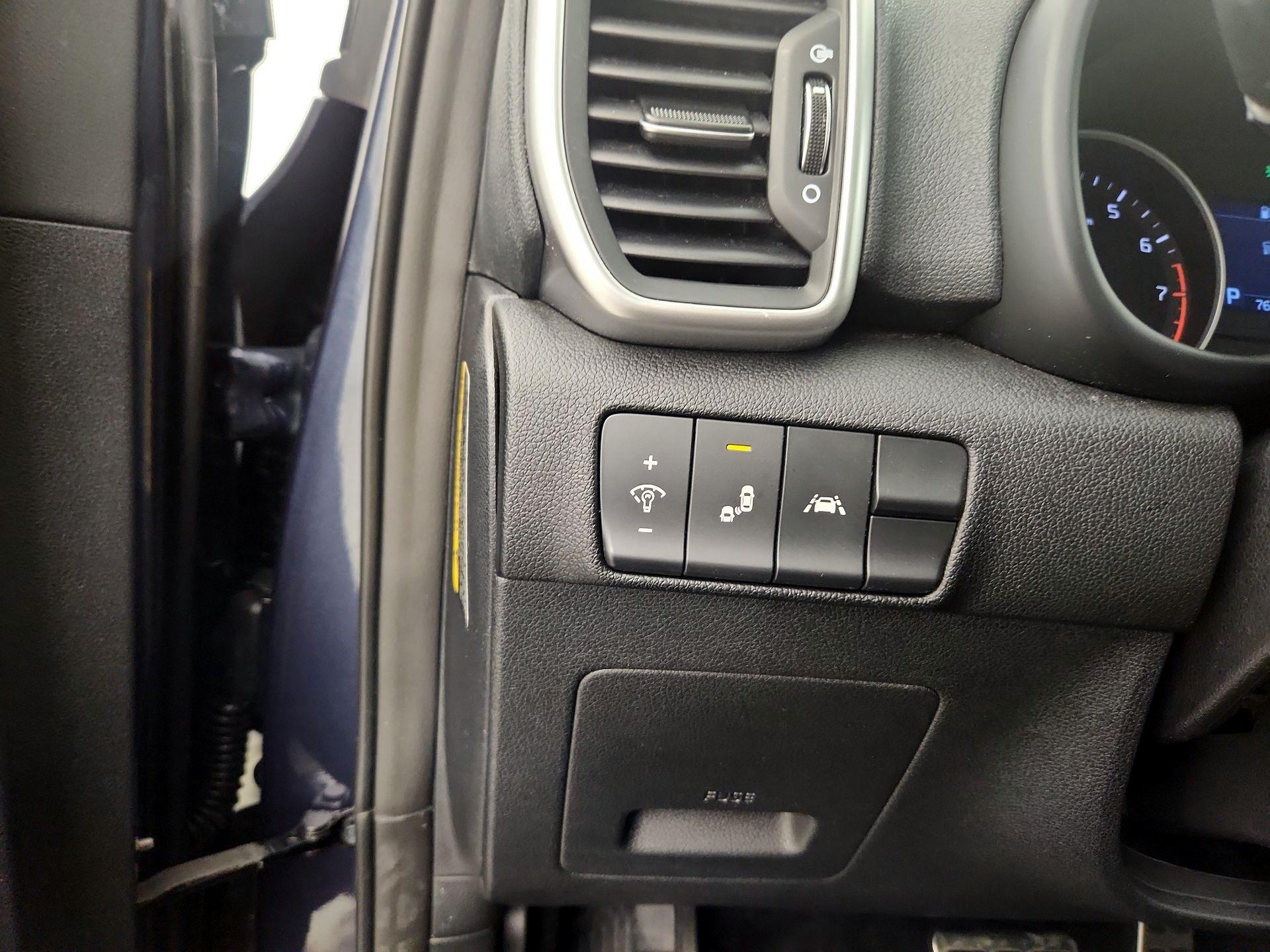 Thumbnail: 2022 Kia Sportage - 11