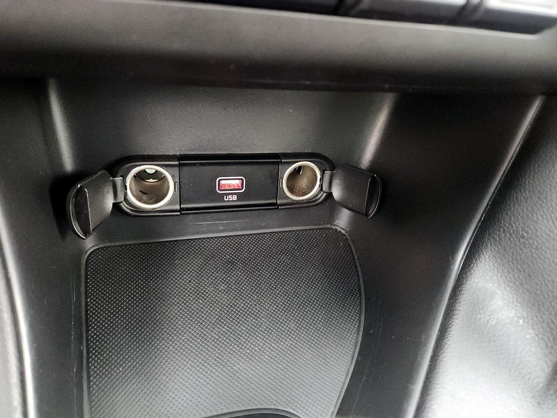 Thumbnail: 2022 Kia Sportage - 16