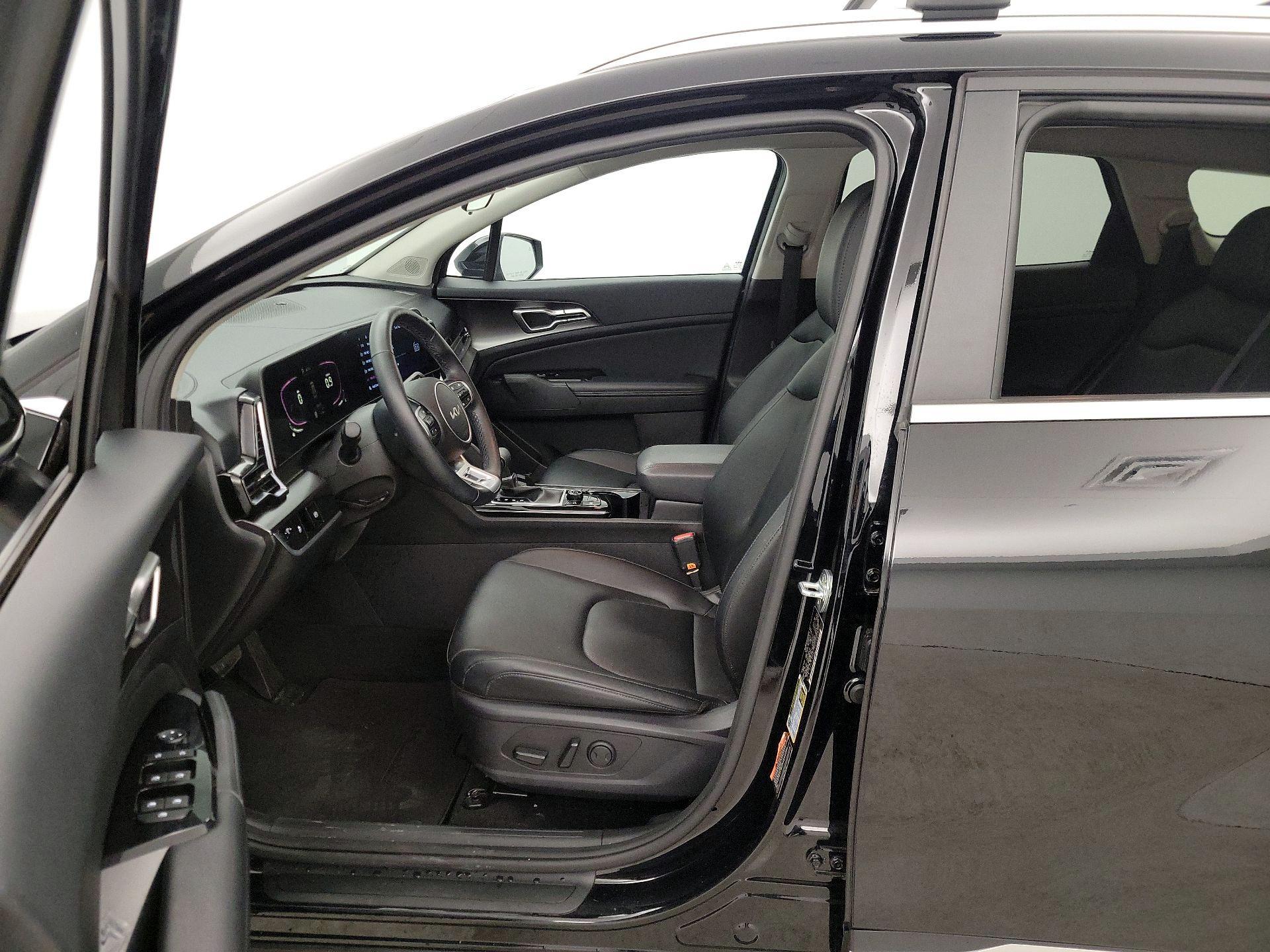 Thumbnail: 2023 Kia Sportage - 11