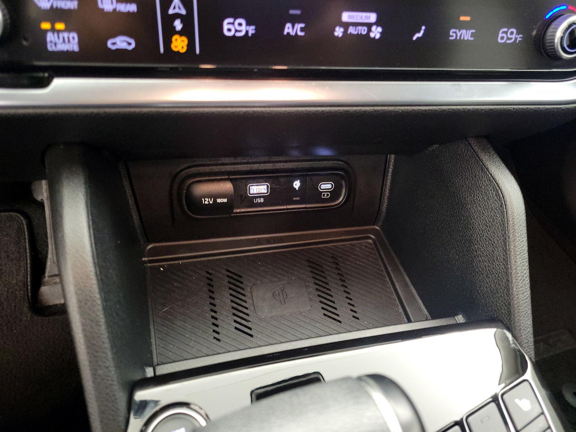 Thumbnail: 2023 Kia Sportage - 18