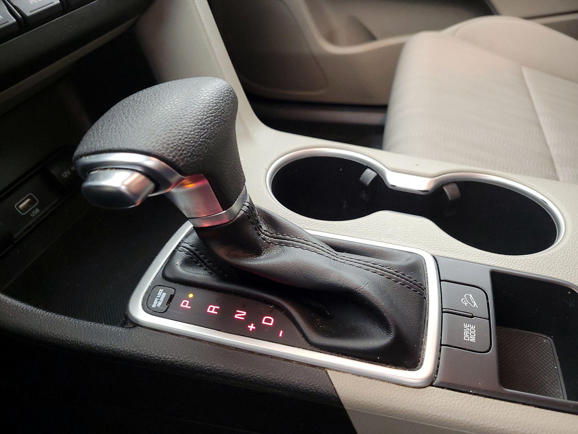 Thumbnail: 2022 Kia Sportage - 17