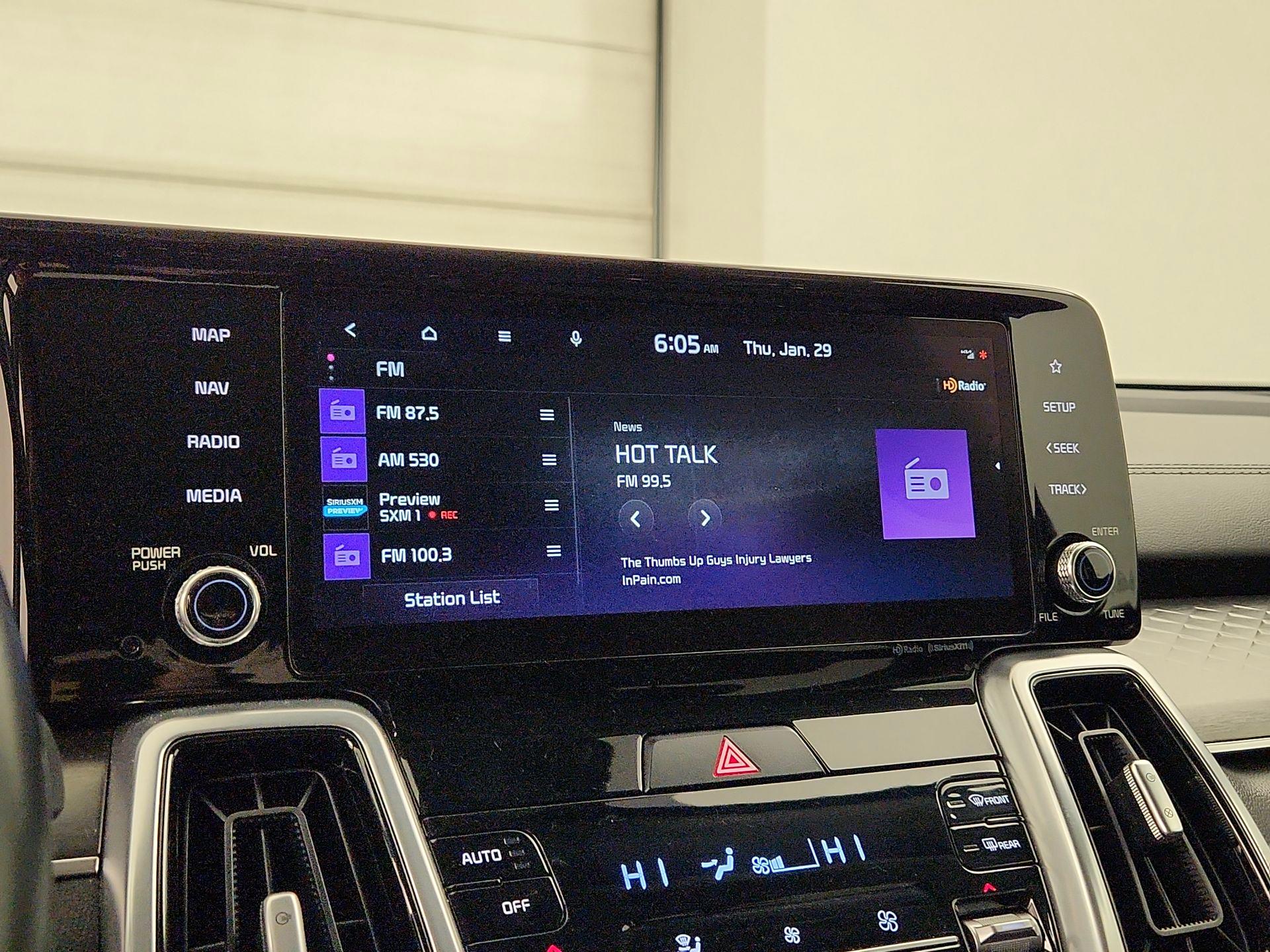 Thumbnail: 2022 Kia Sorento - 16