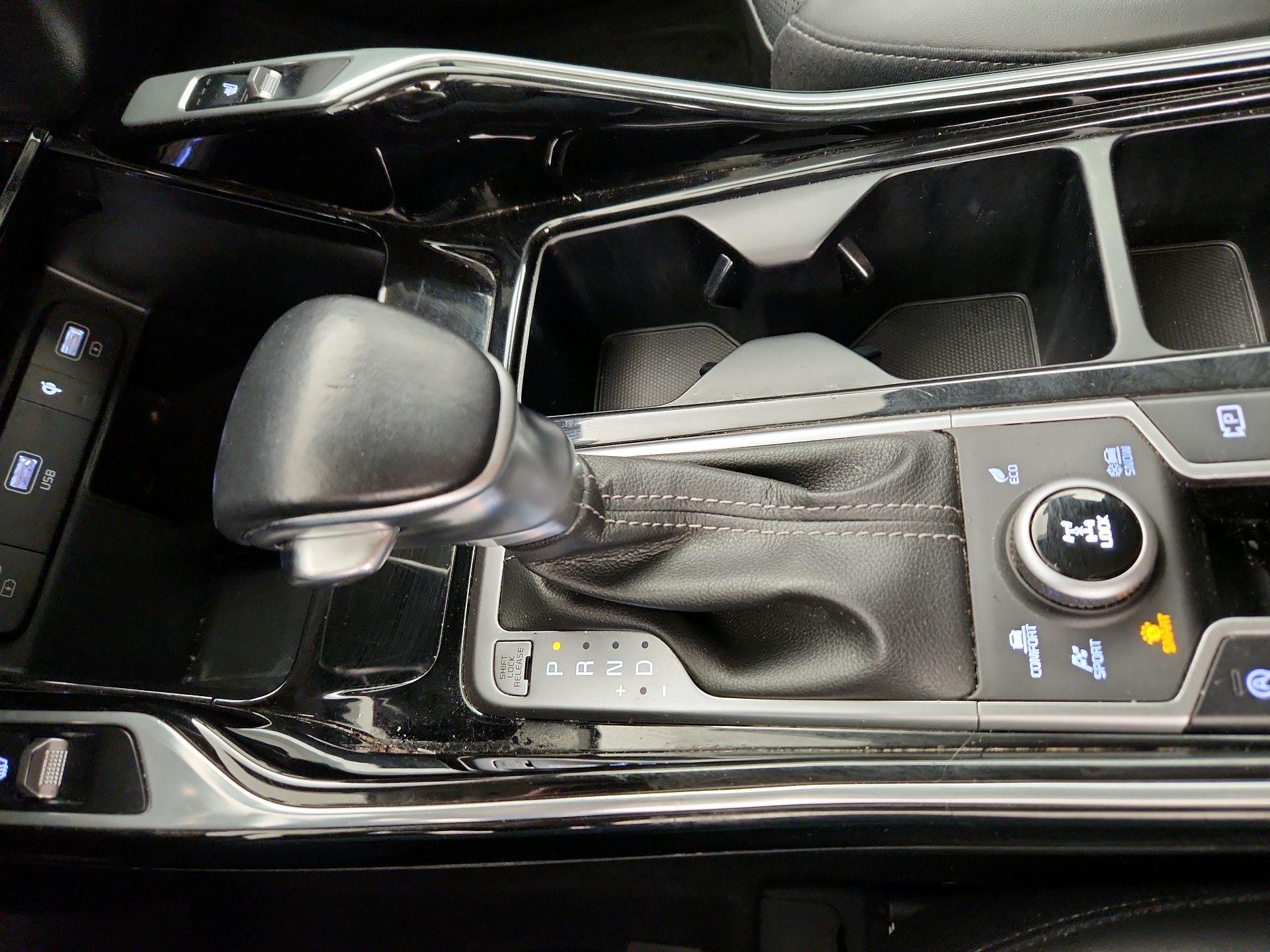 Thumbnail: 2022 Kia Sorento - 18