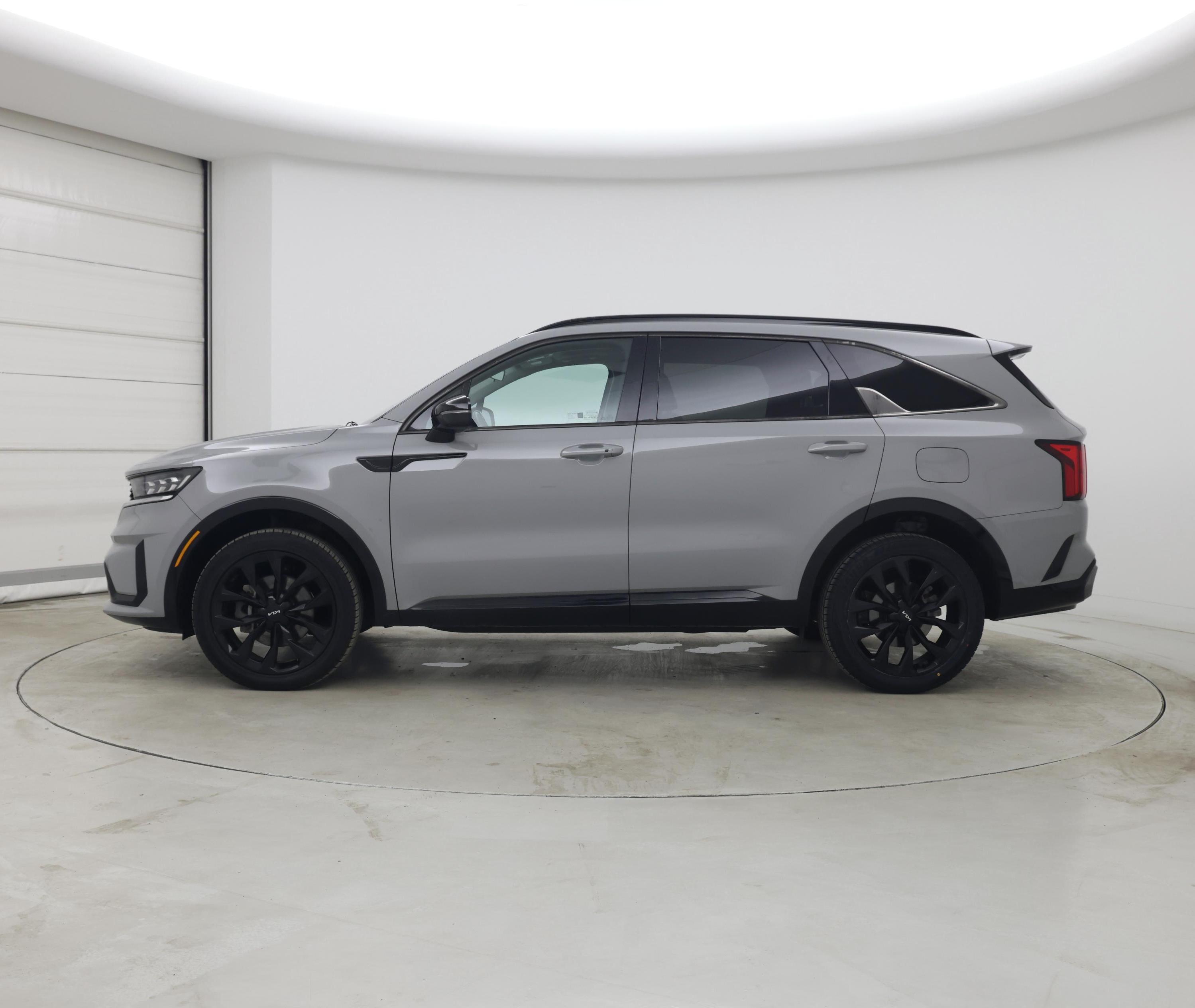 Thumbnail: 2022 Kia Sorento - 3