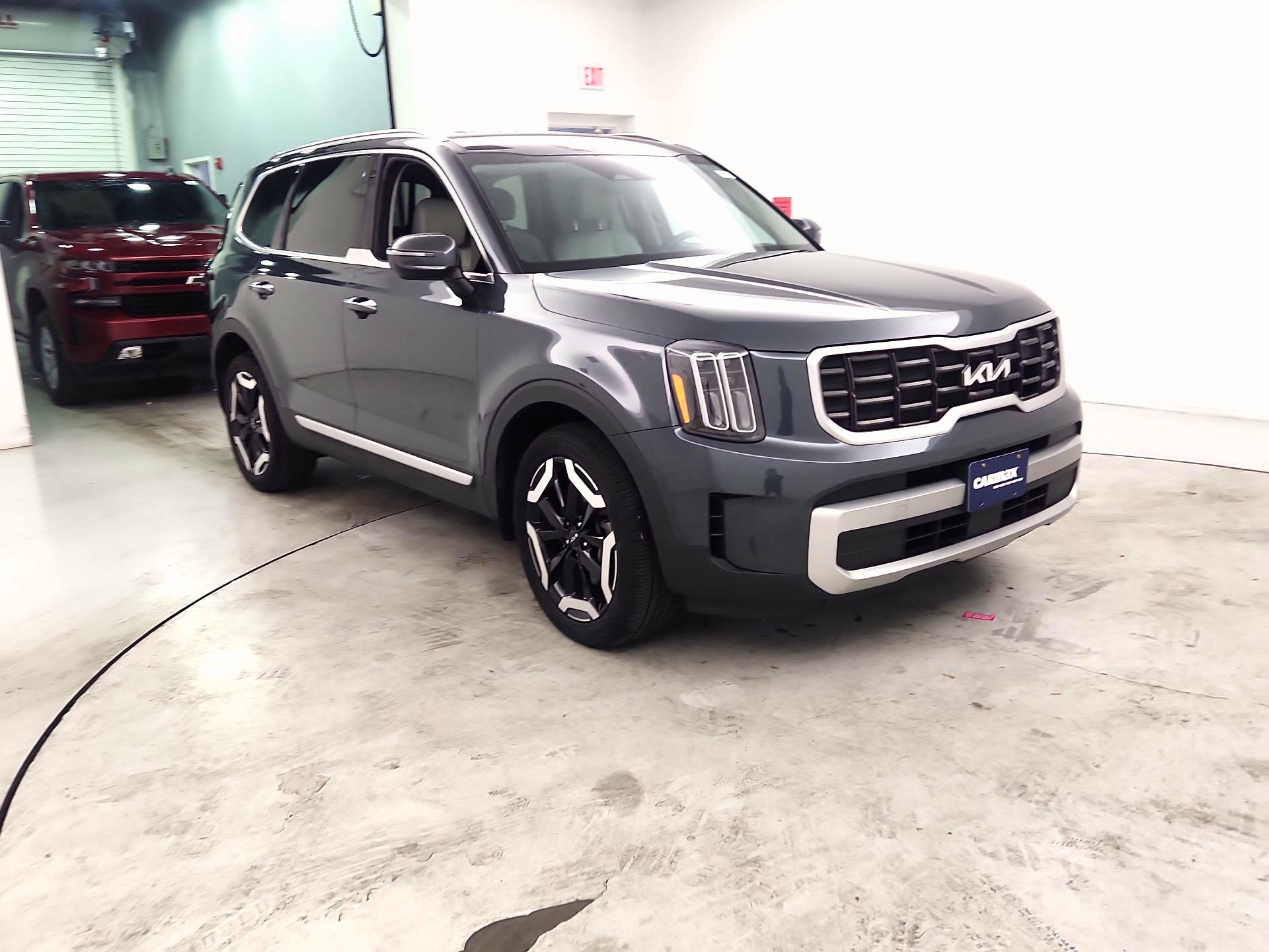 Thumbnail: 2023 Kia Telluride - 1