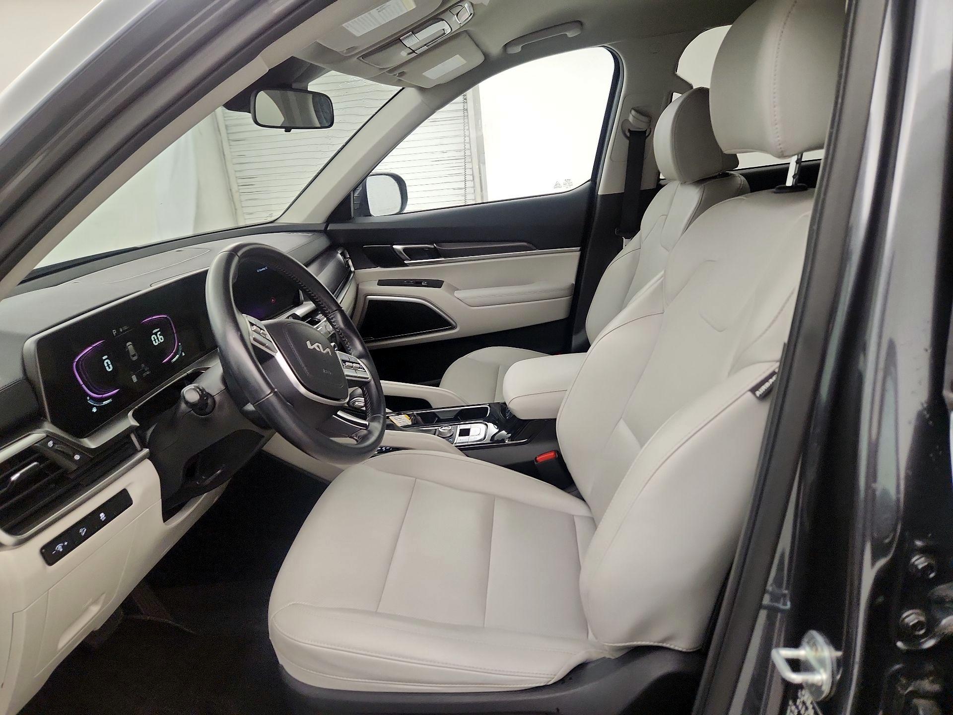 Thumbnail: 2023 Kia Telluride - 9