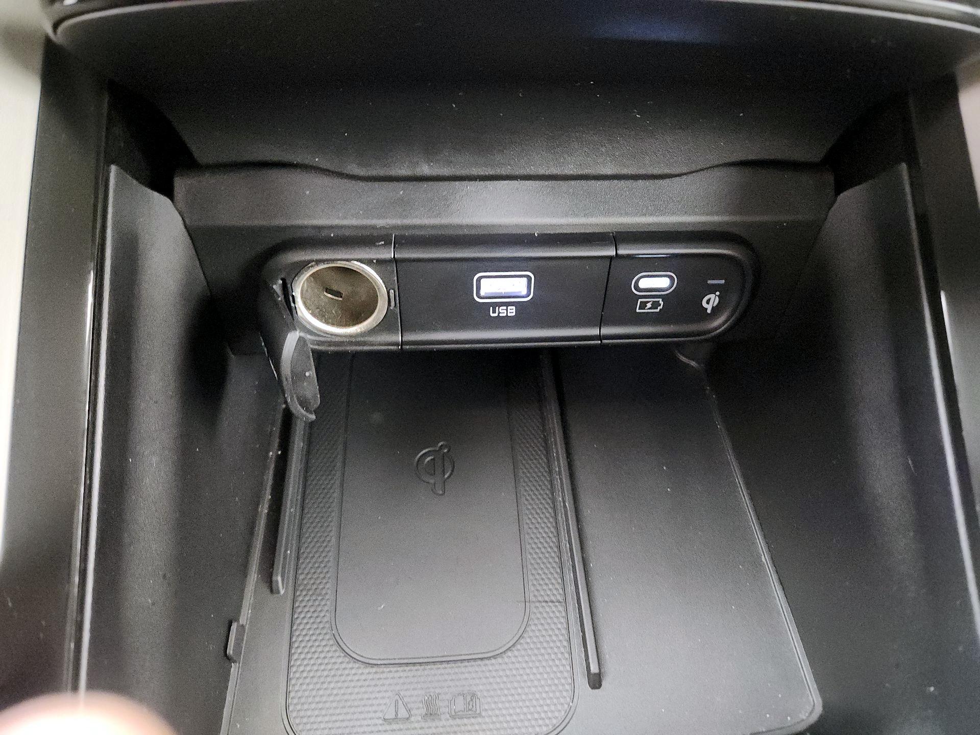 Thumbnail: 2023 Kia Telluride - 16