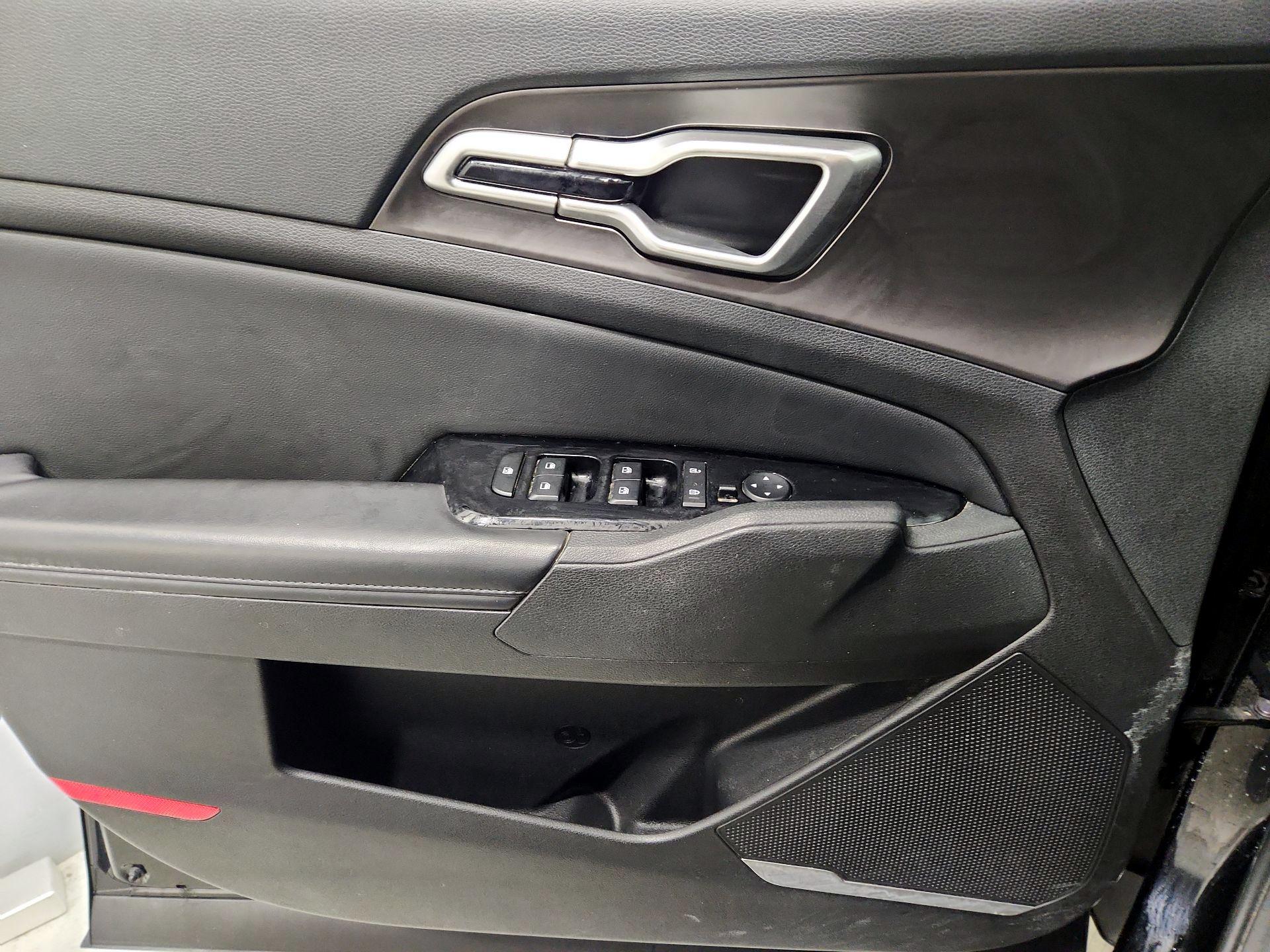 Thumbnail: 2023 Kia Sportage - 12