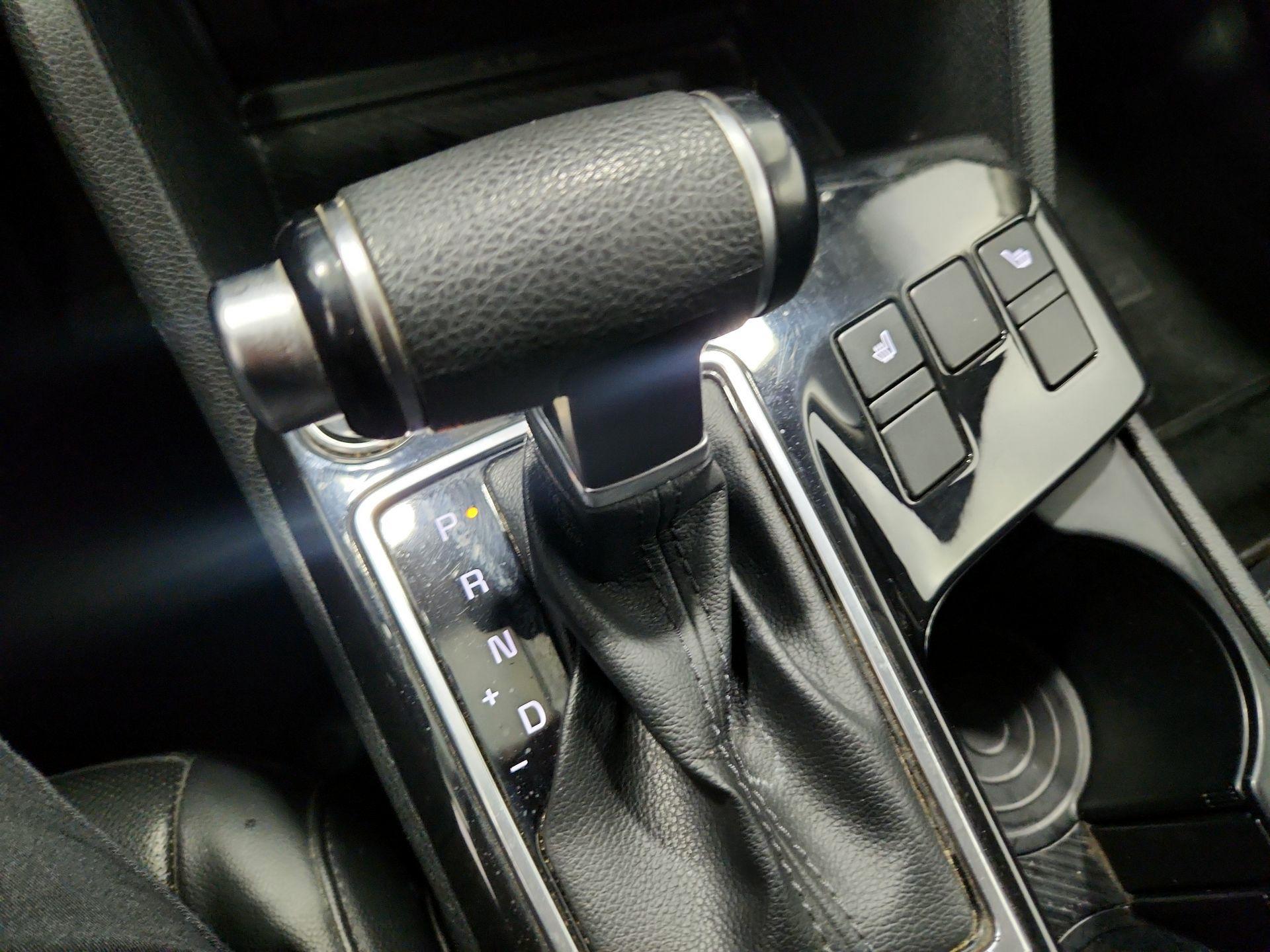 Thumbnail: 2023 Kia Sportage - 18