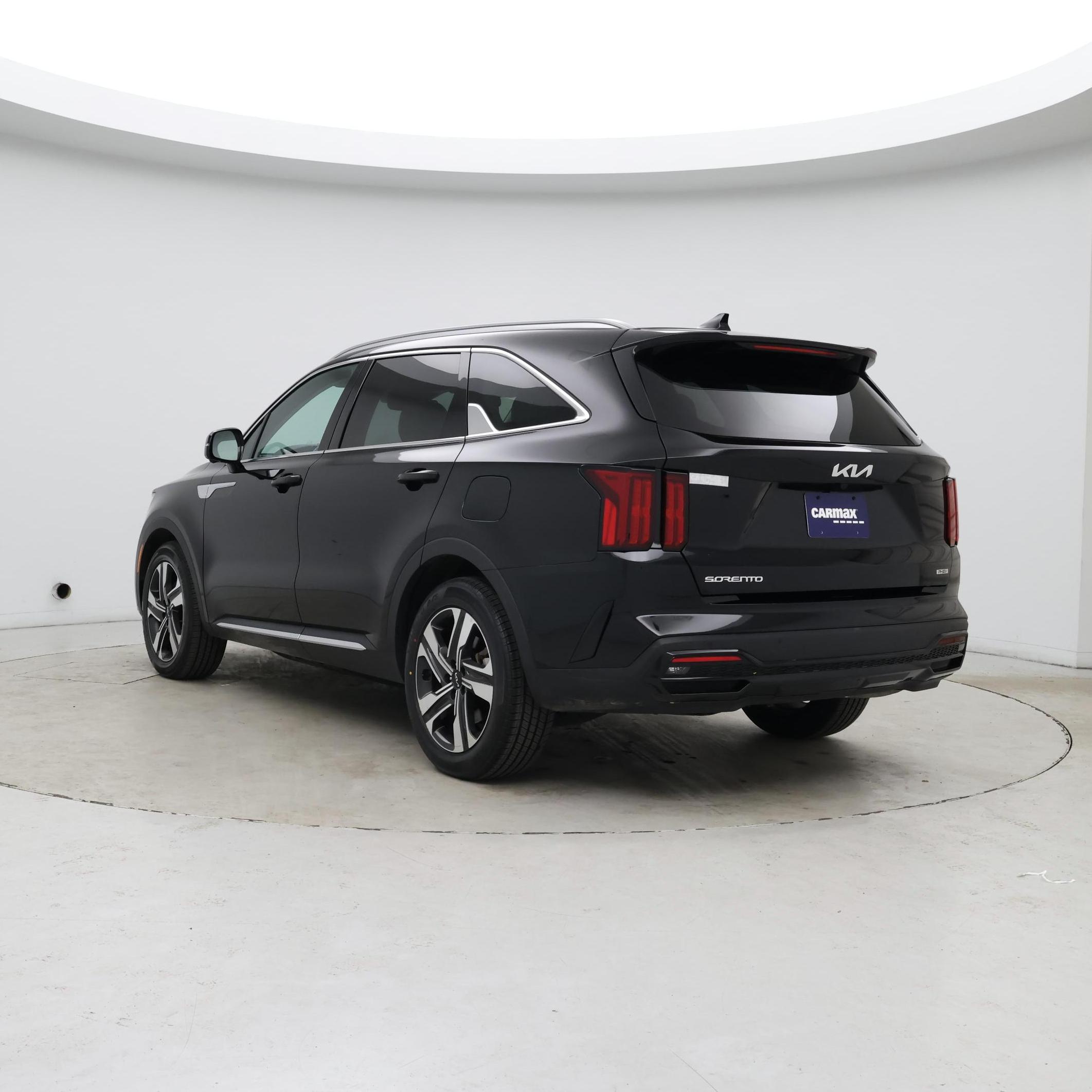 Thumbnail: 2023 Kia Sorento - 2