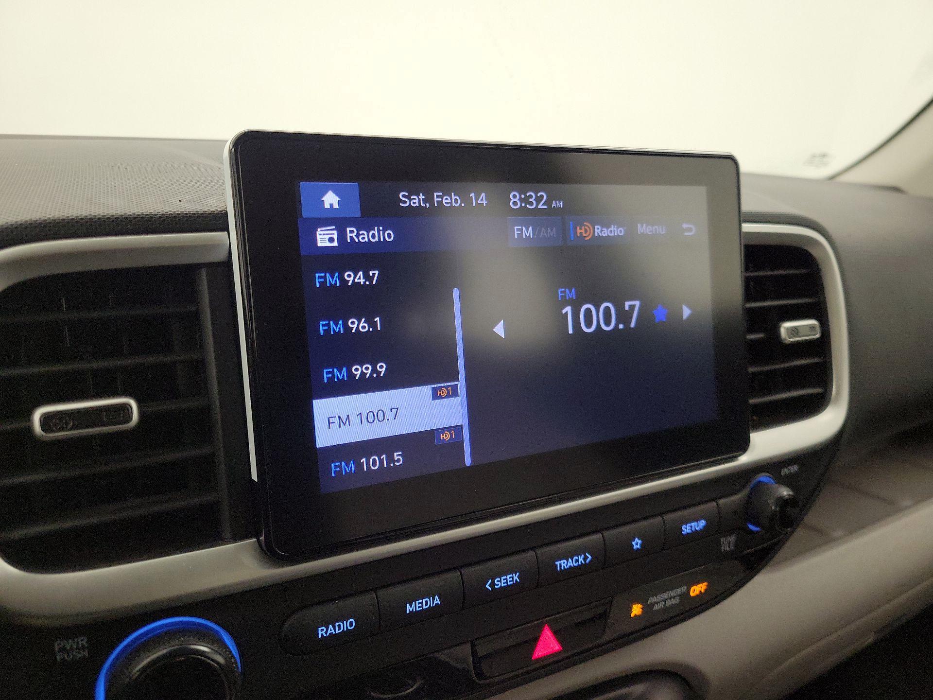 Thumbnail: 2023 Hyundai Venue - 15