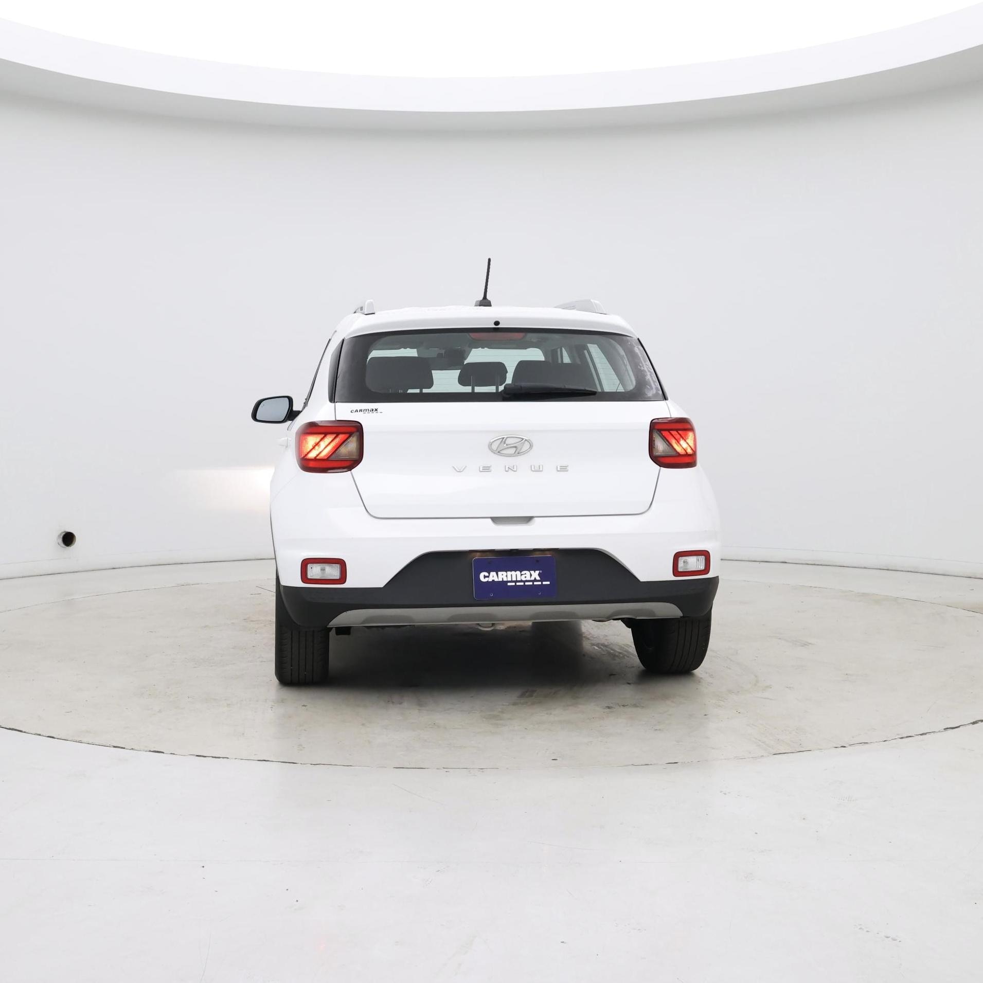 Thumbnail: 2023 Hyundai Venue - 6