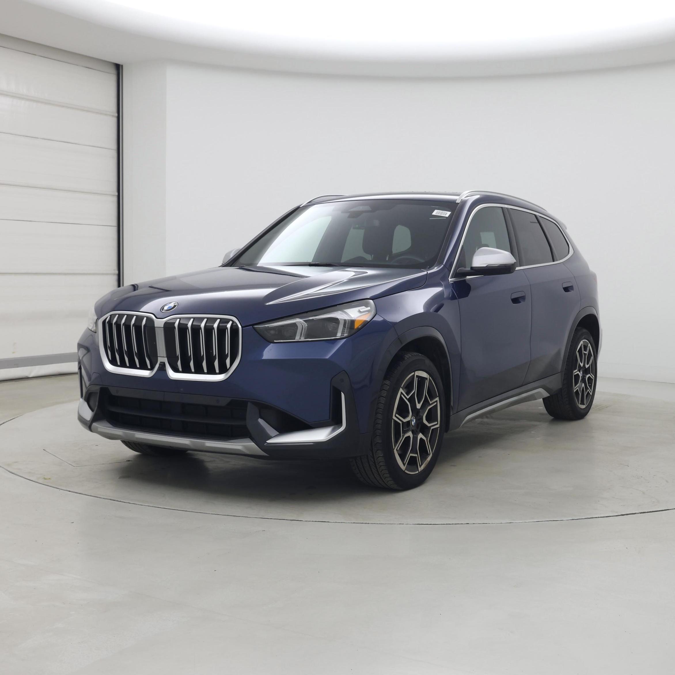 Thumbnail: 2023 BMW X1 - 4