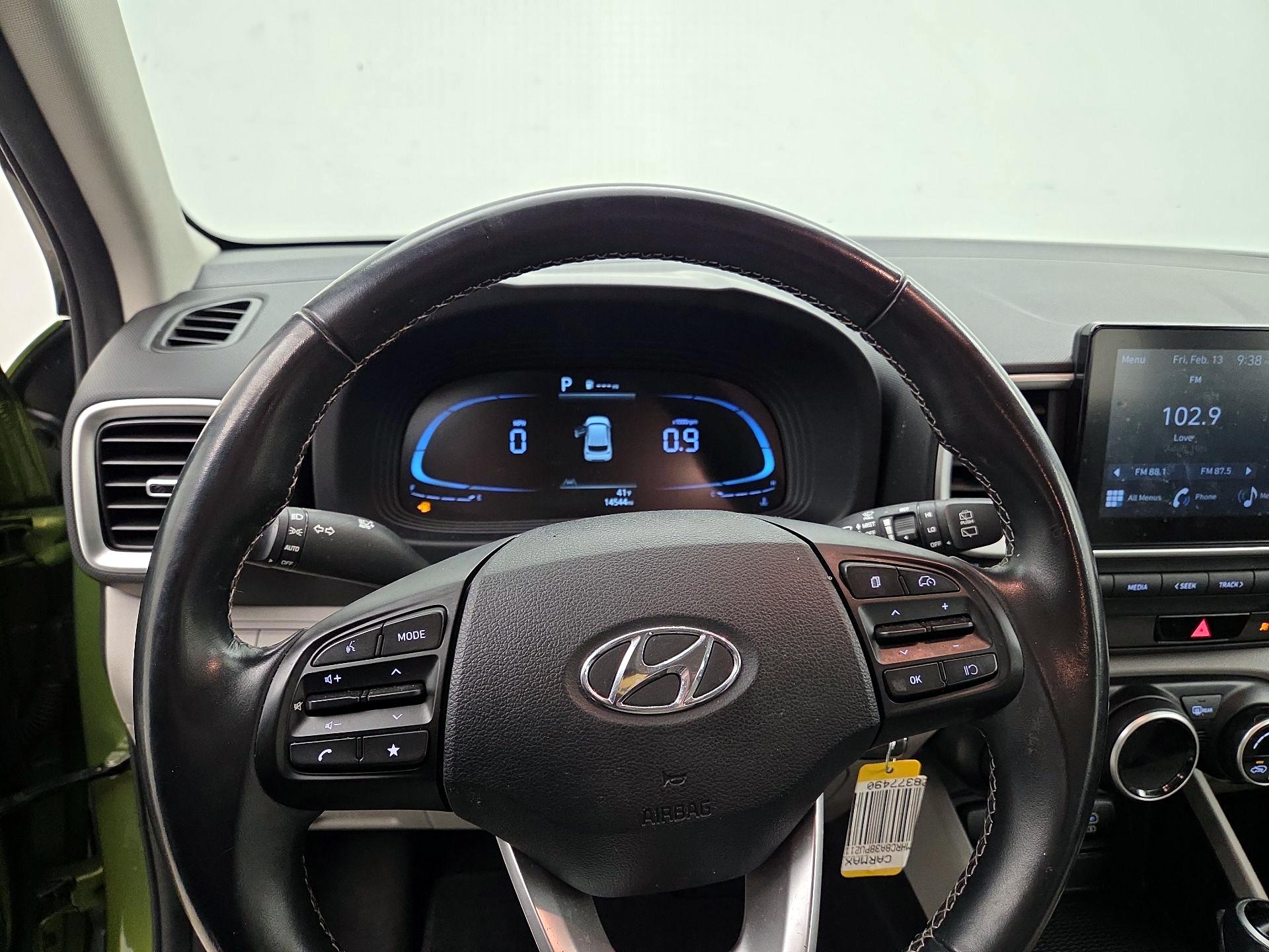 Thumbnail: 2023 Hyundai Venue - 10