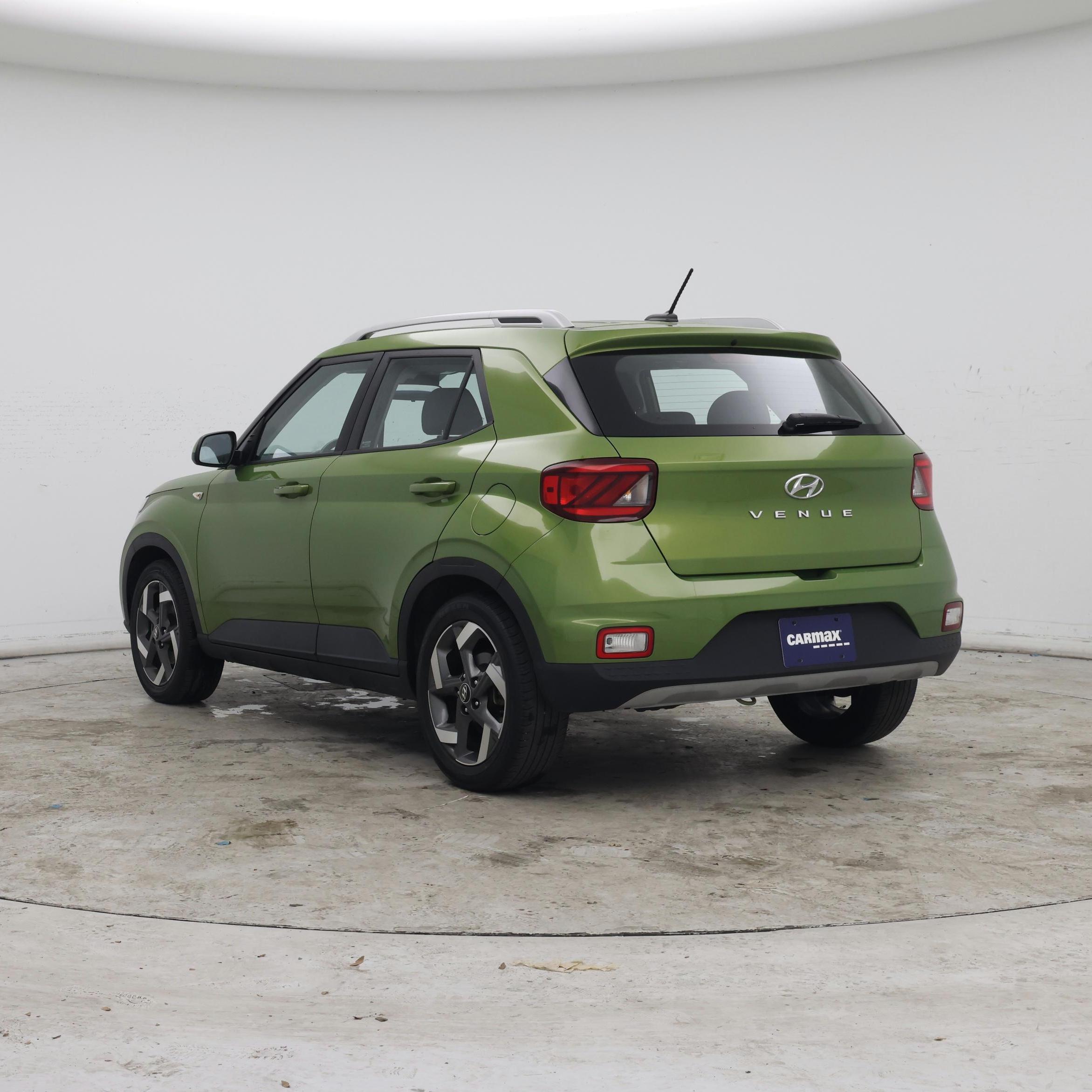 Thumbnail: 2023 Hyundai Venue - 2